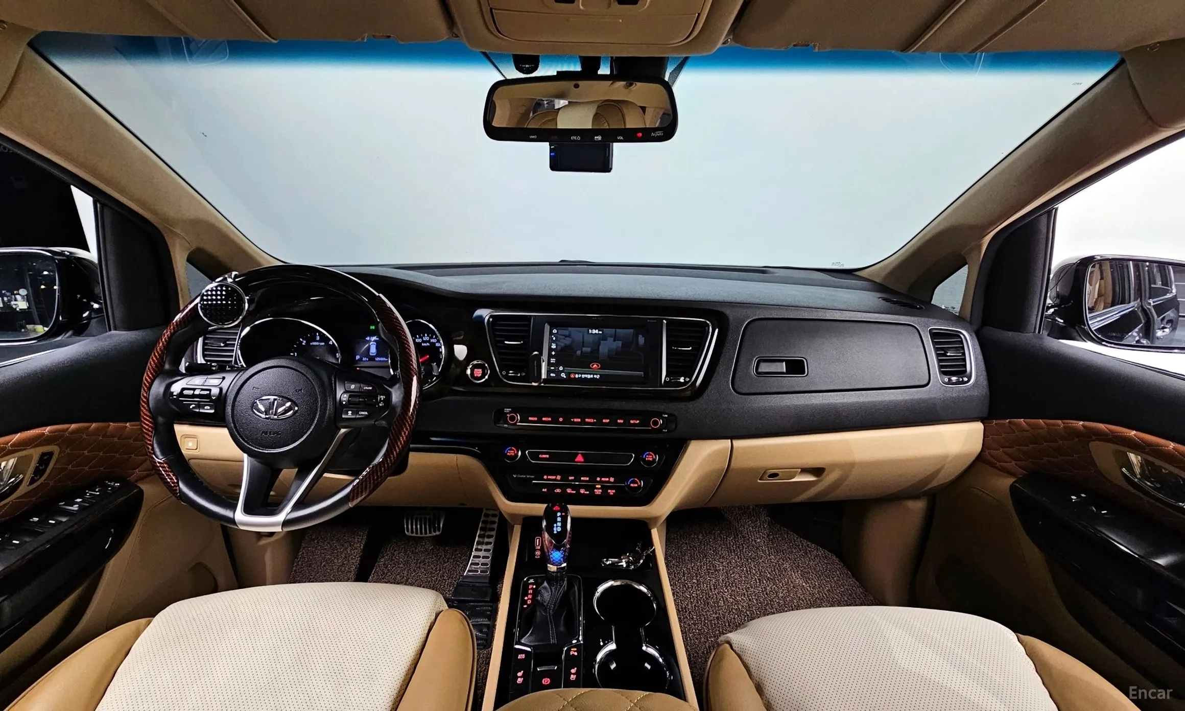 Kia Carnival превью 4