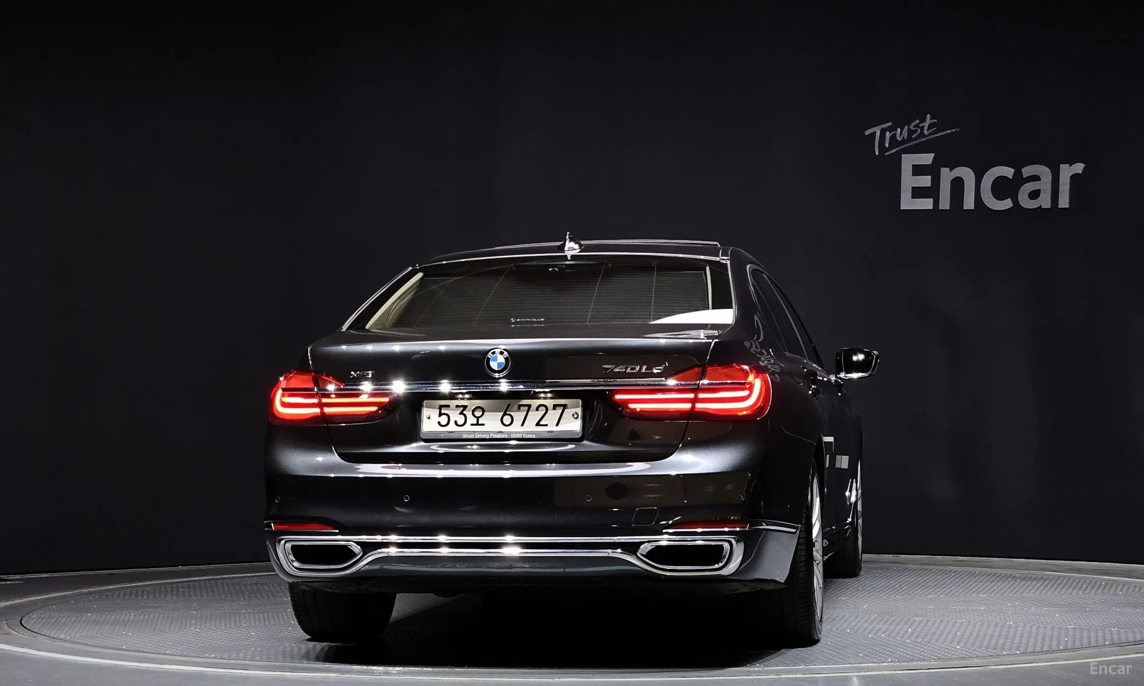 BMW 7 Series (G11) превью 3