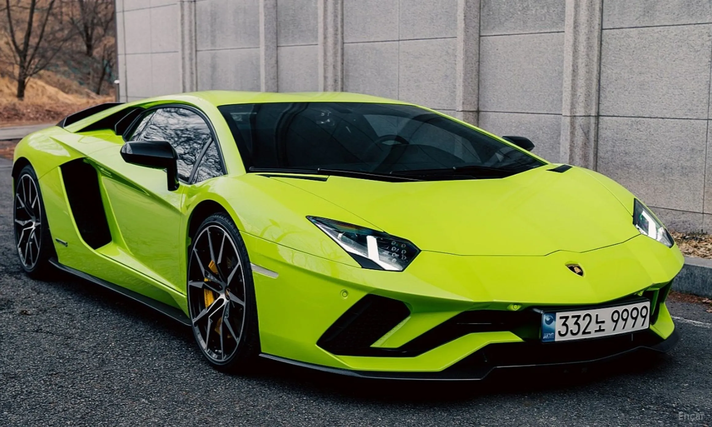 Lamborghini Aventador
