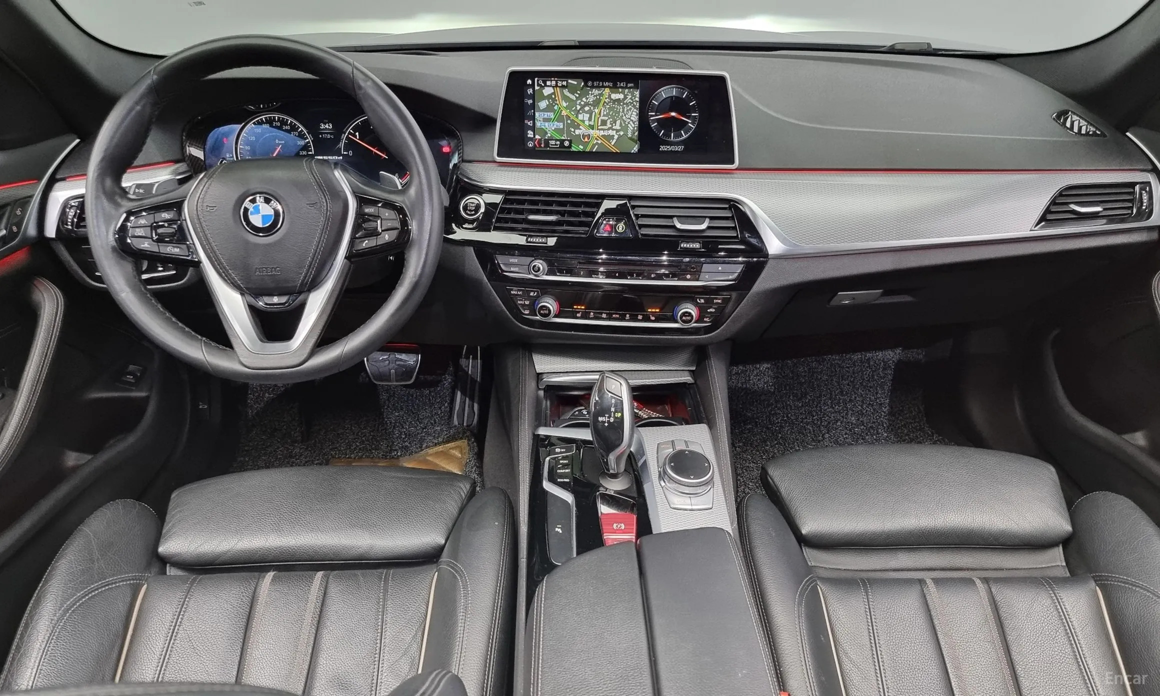 BMW 5 Series (G30) превью 4