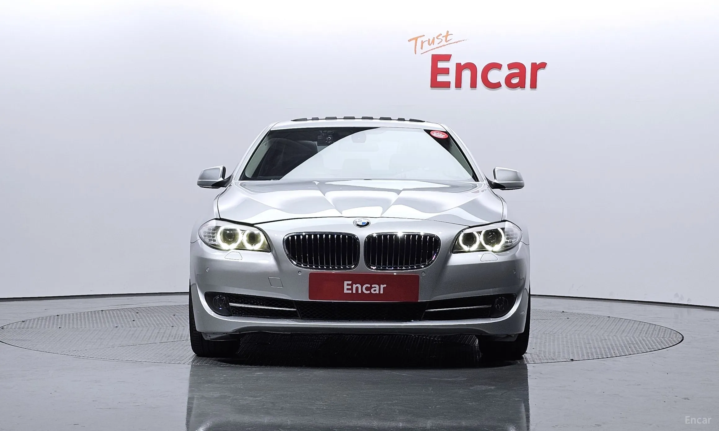 BMW 5 Series (F10) превью 2