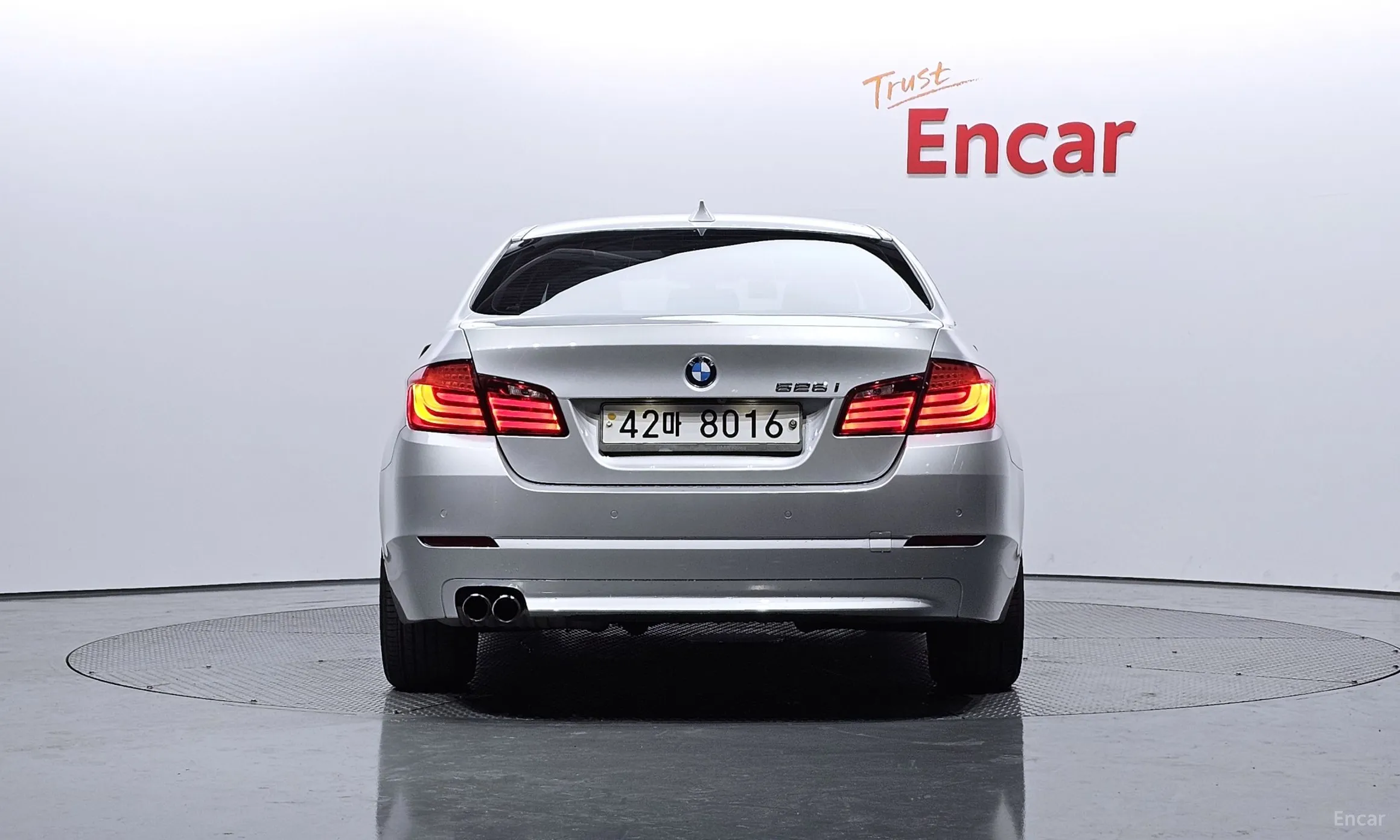 BMW 5 Series (F10) превью 3