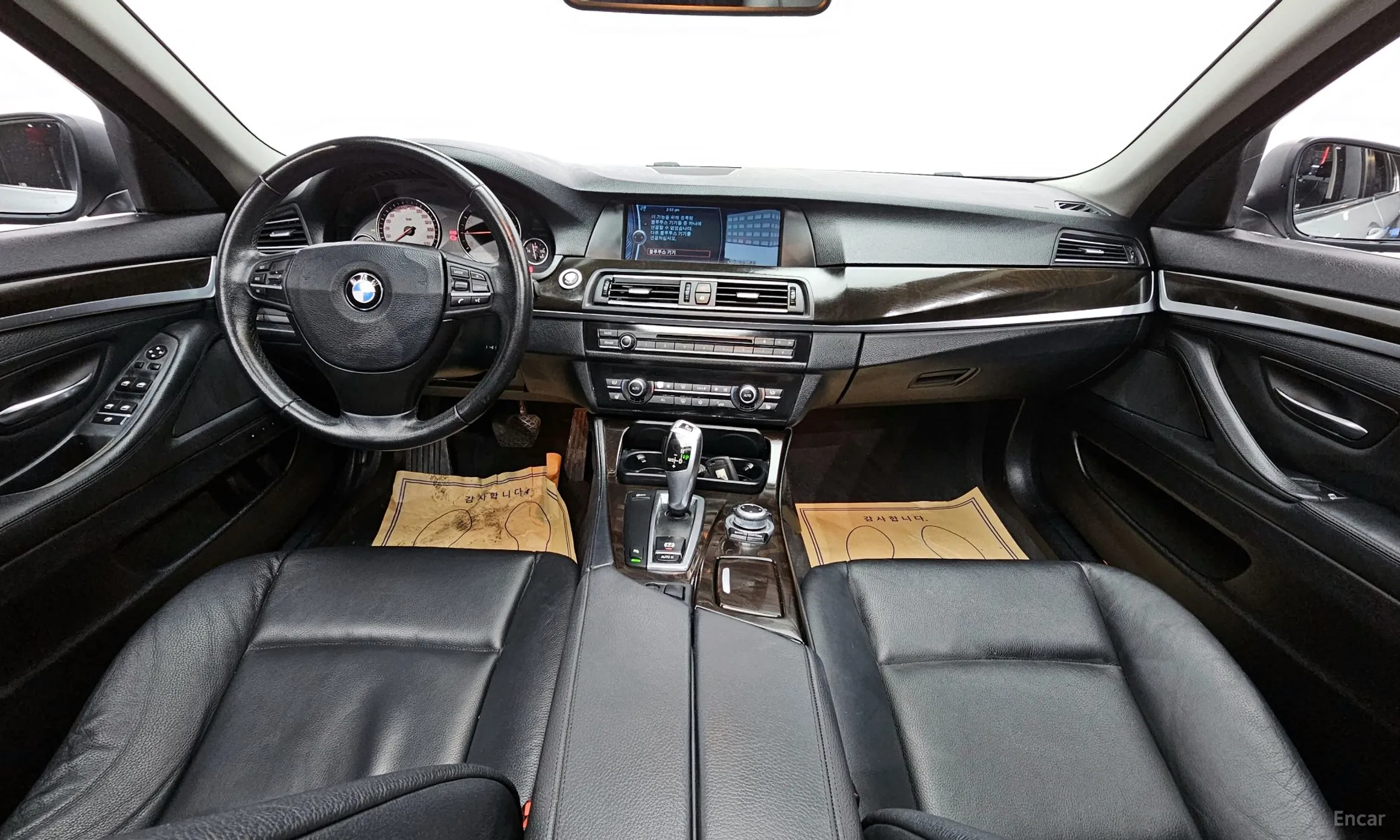 BMW 5 Series (F10) превью 4