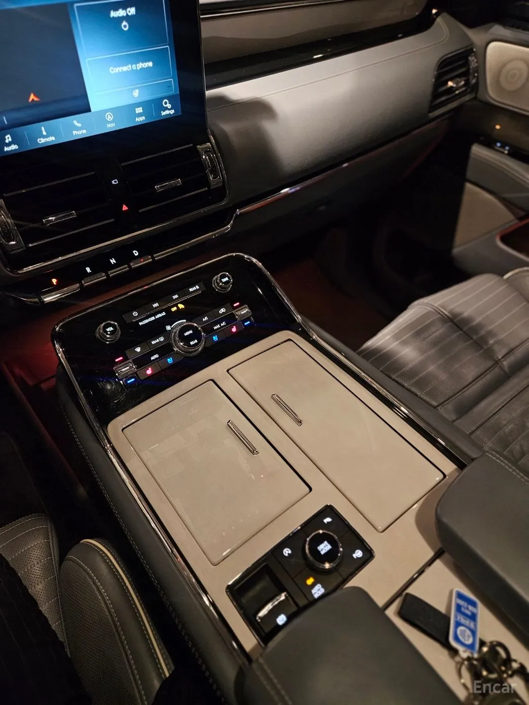 Lincoln Navigator 4th generation превью 14