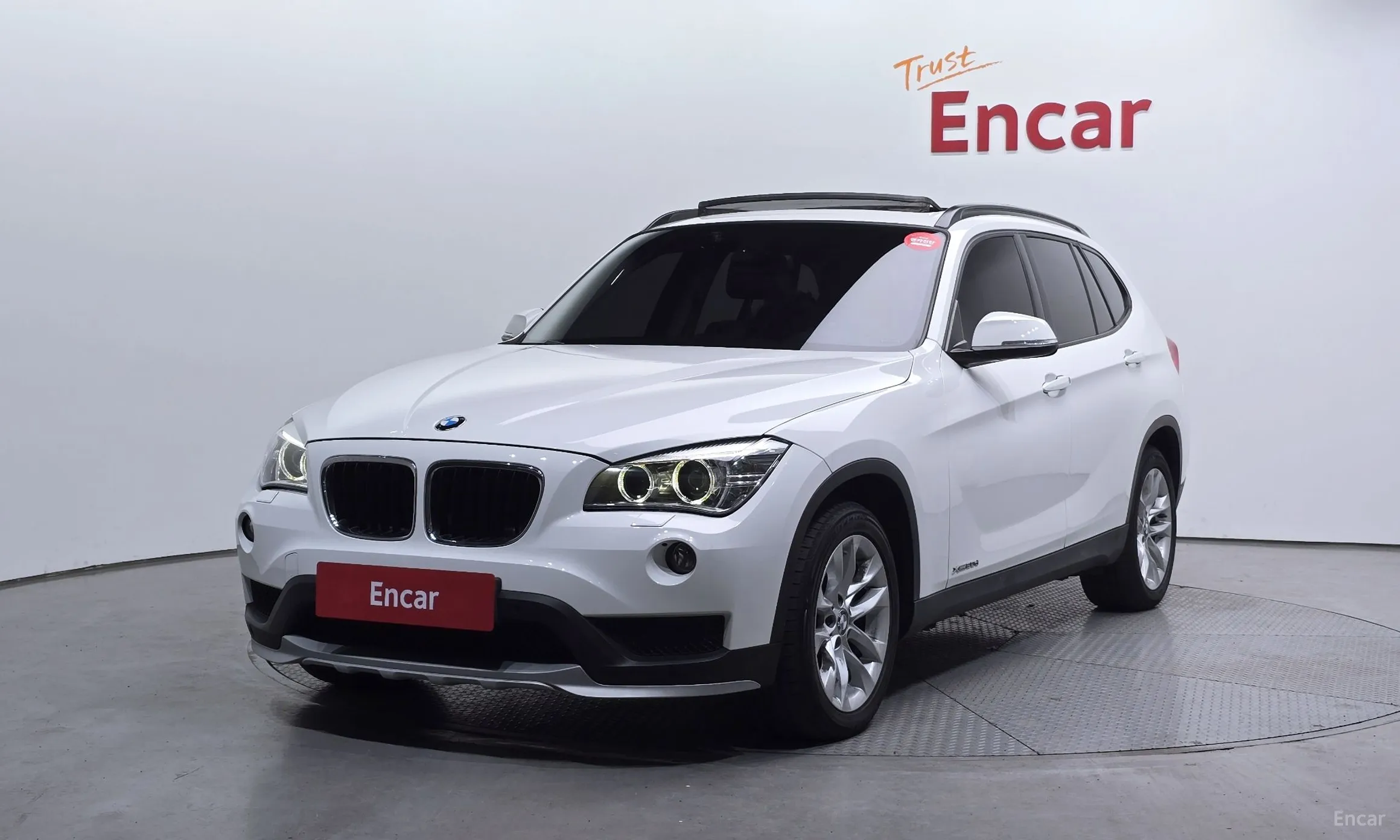 X1 (E84)
