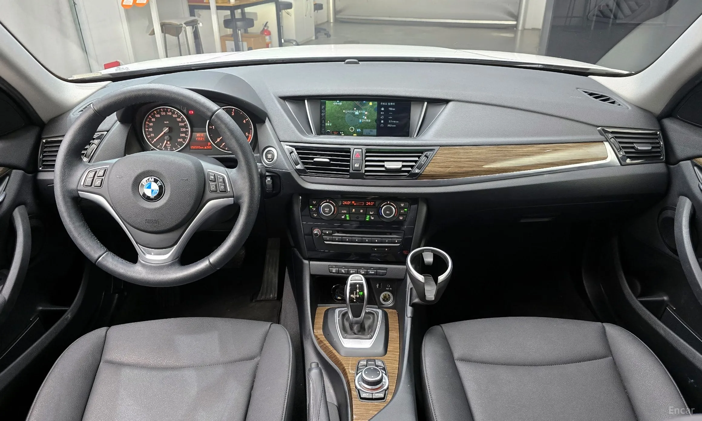 BMW X1 (E84) превью 4