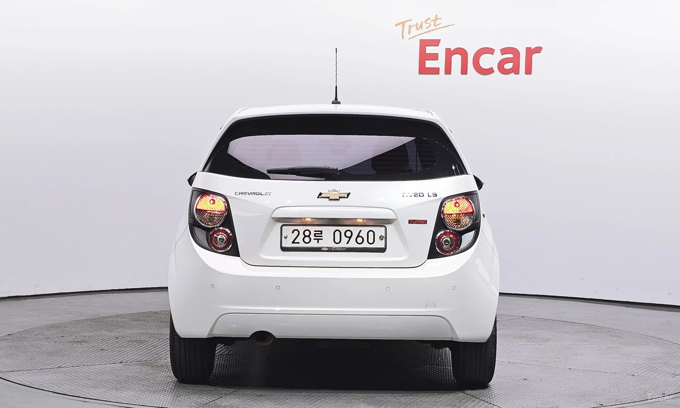 Chevrolet (GM Daewoo) Aveo Hatchback превью 3