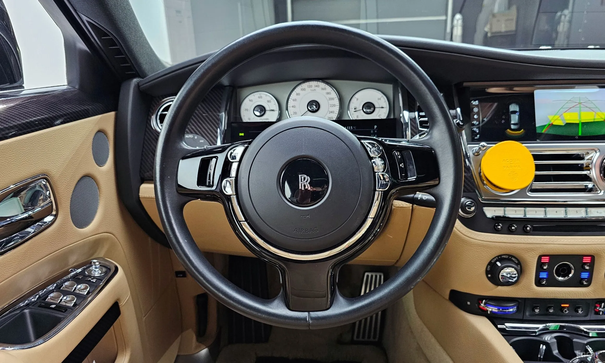 Rolls-Royce Ghost превью 13
