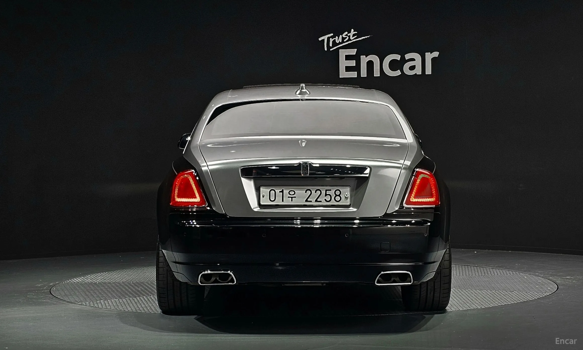 Rolls-Royce Ghost превью 4