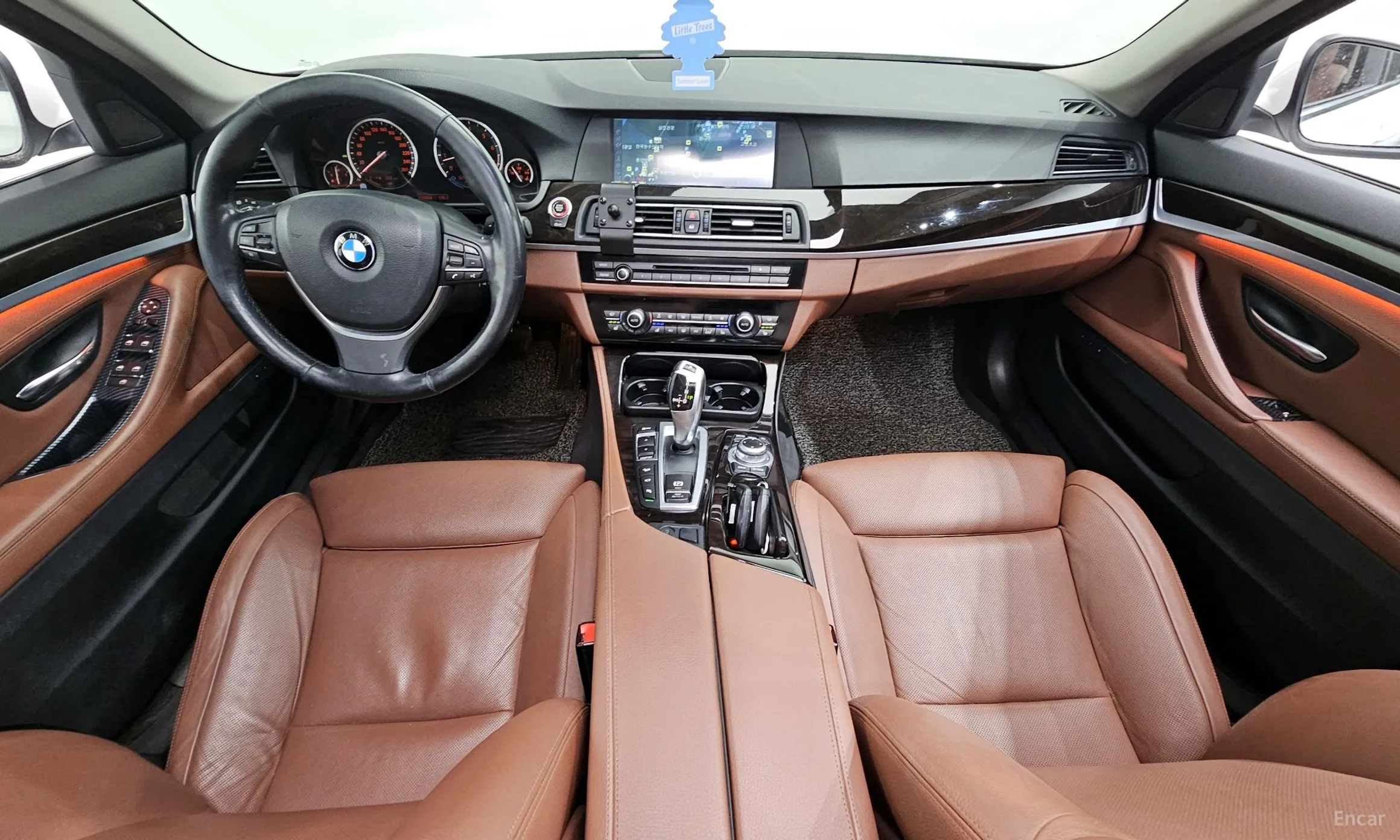 BMW 5 Series (F10) превью 4