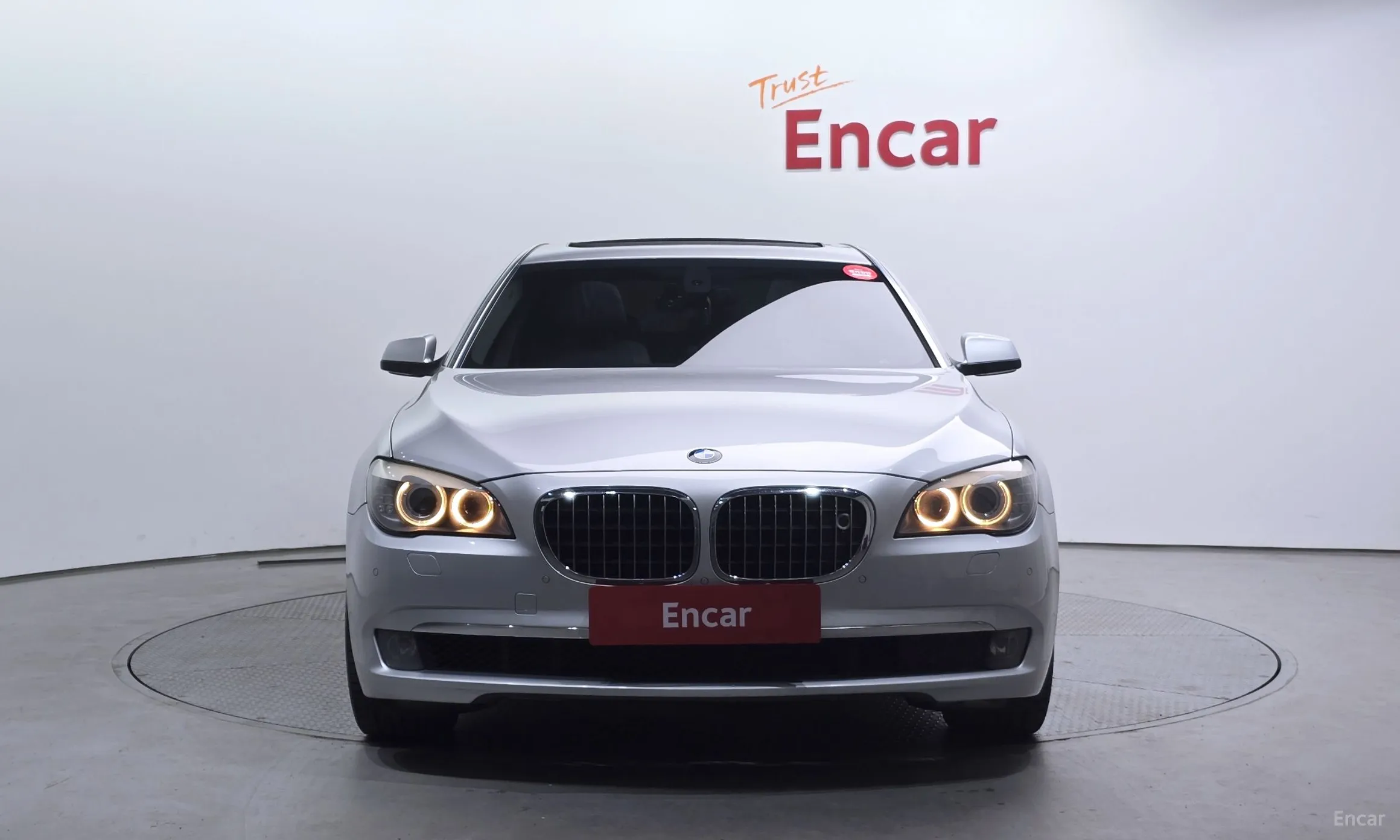 BMW 7 Series (F01) превью 2