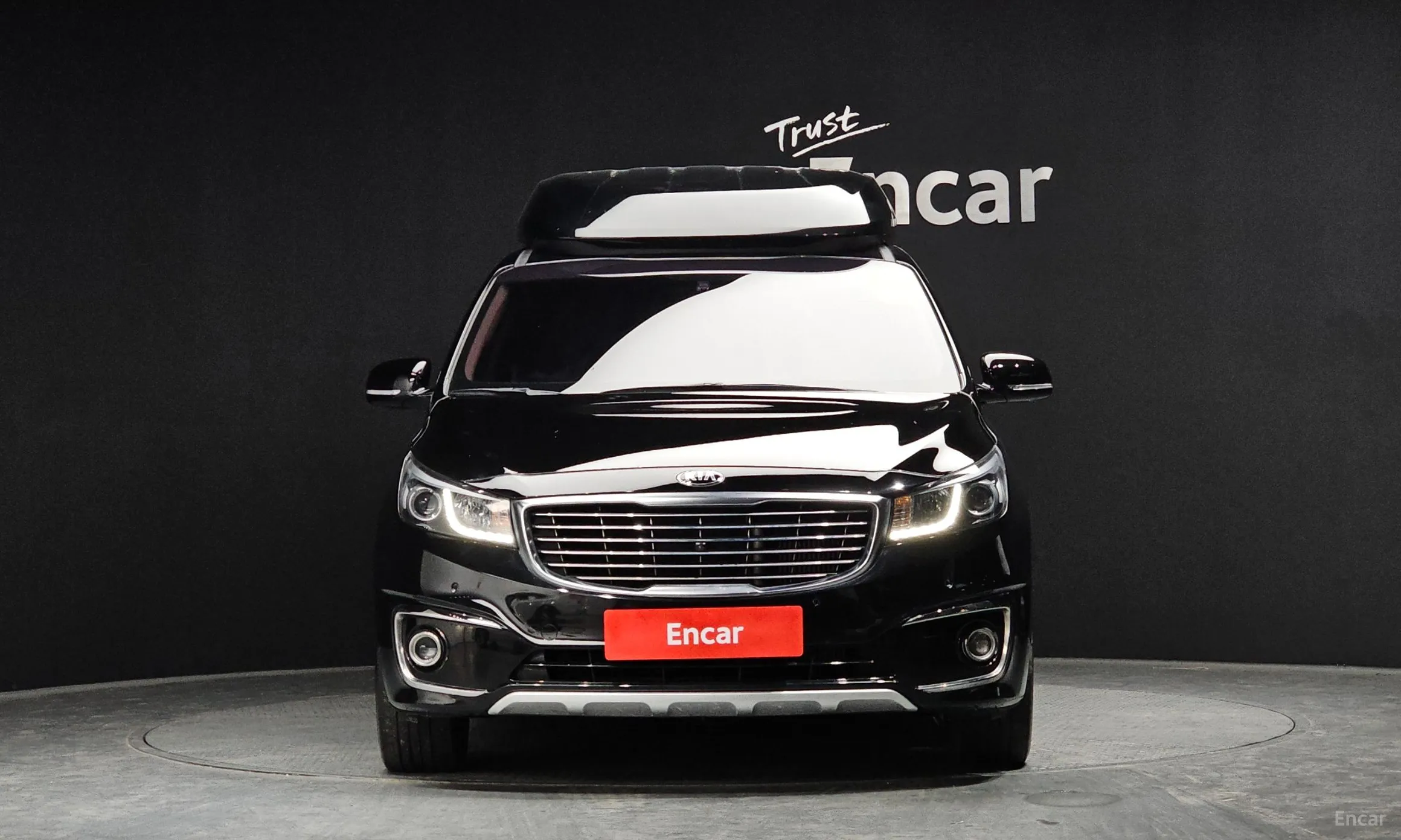 Kia Carnival превью 2