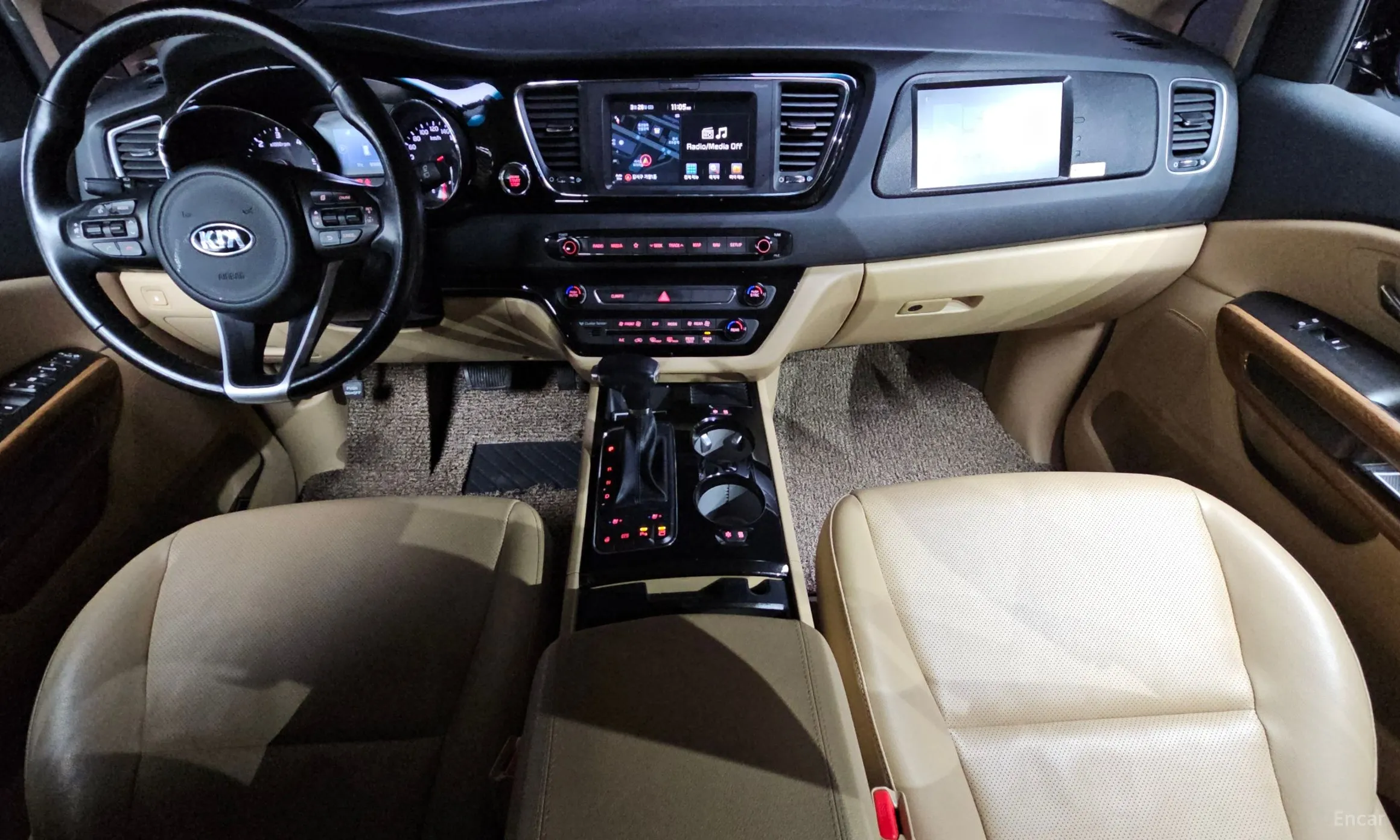 Kia Carnival превью 4
