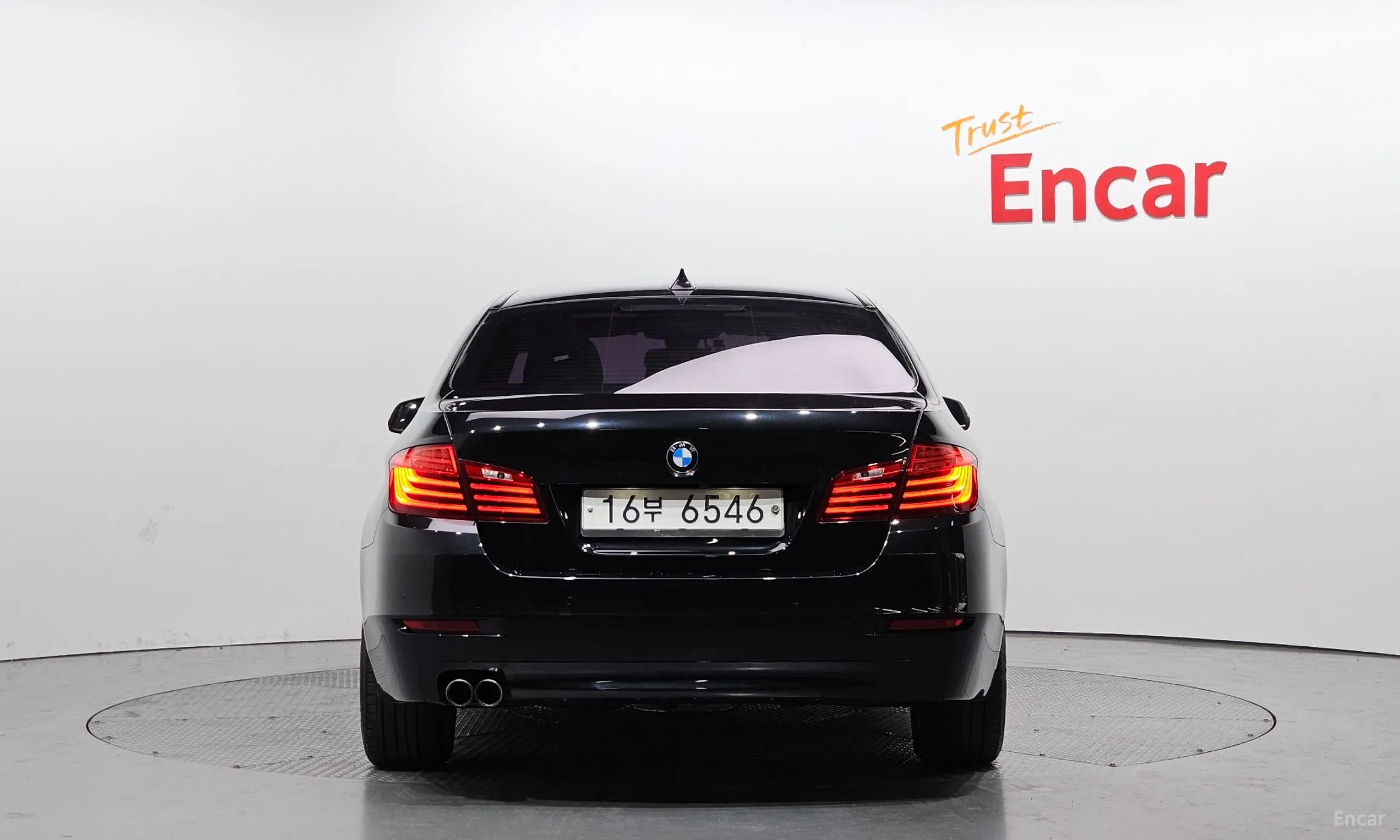 BMW 5 Series (F10) превью 3