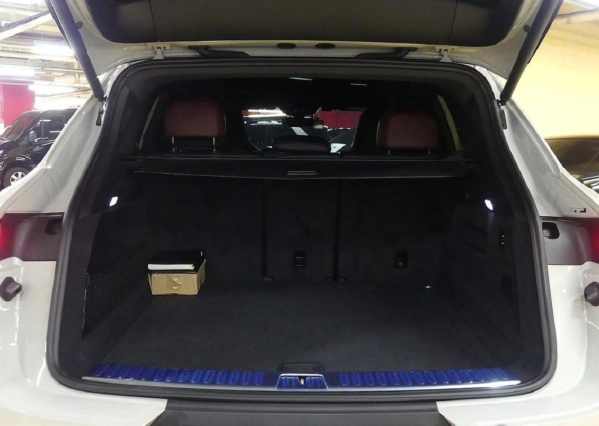 Porsche Cayenne (PO536) превью 3
