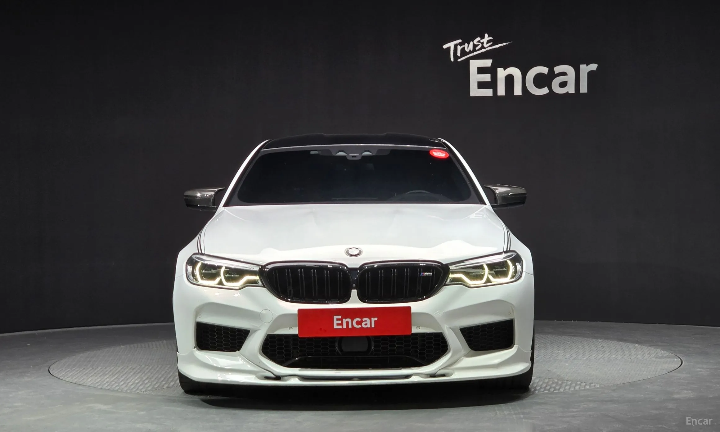 BMW M5 (F90)