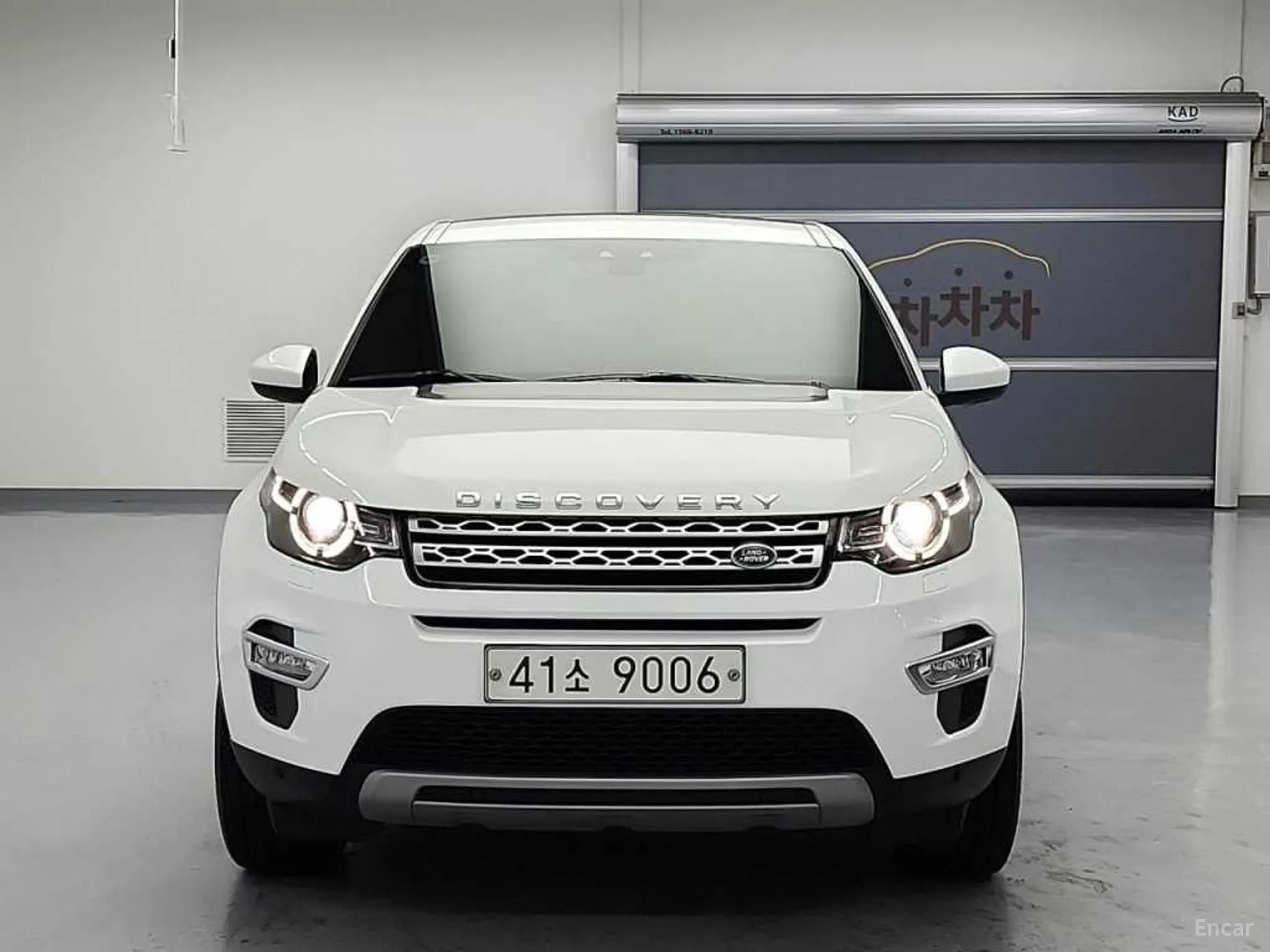 Land Rover Discovery Sports превью 2