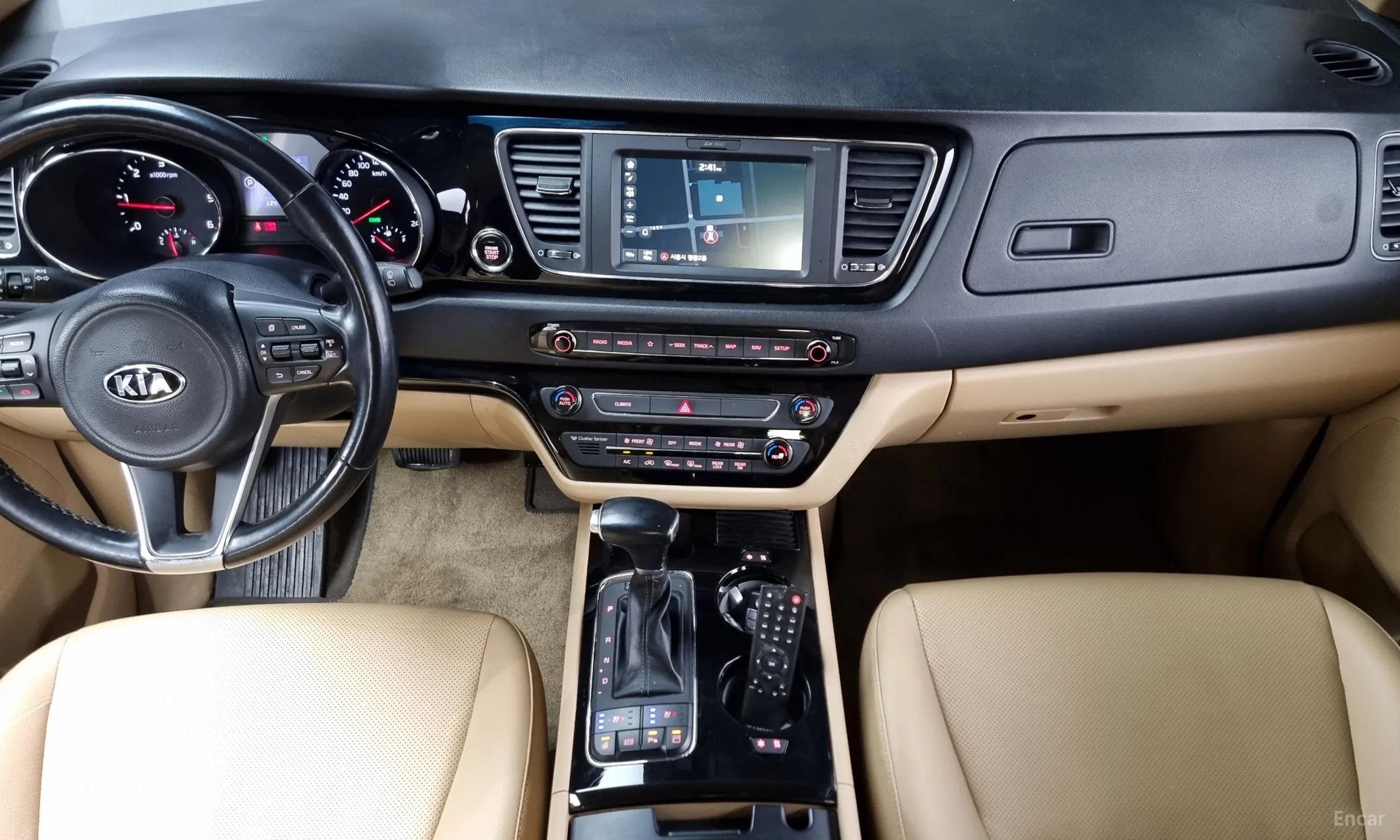 Kia Carnival превью 4
