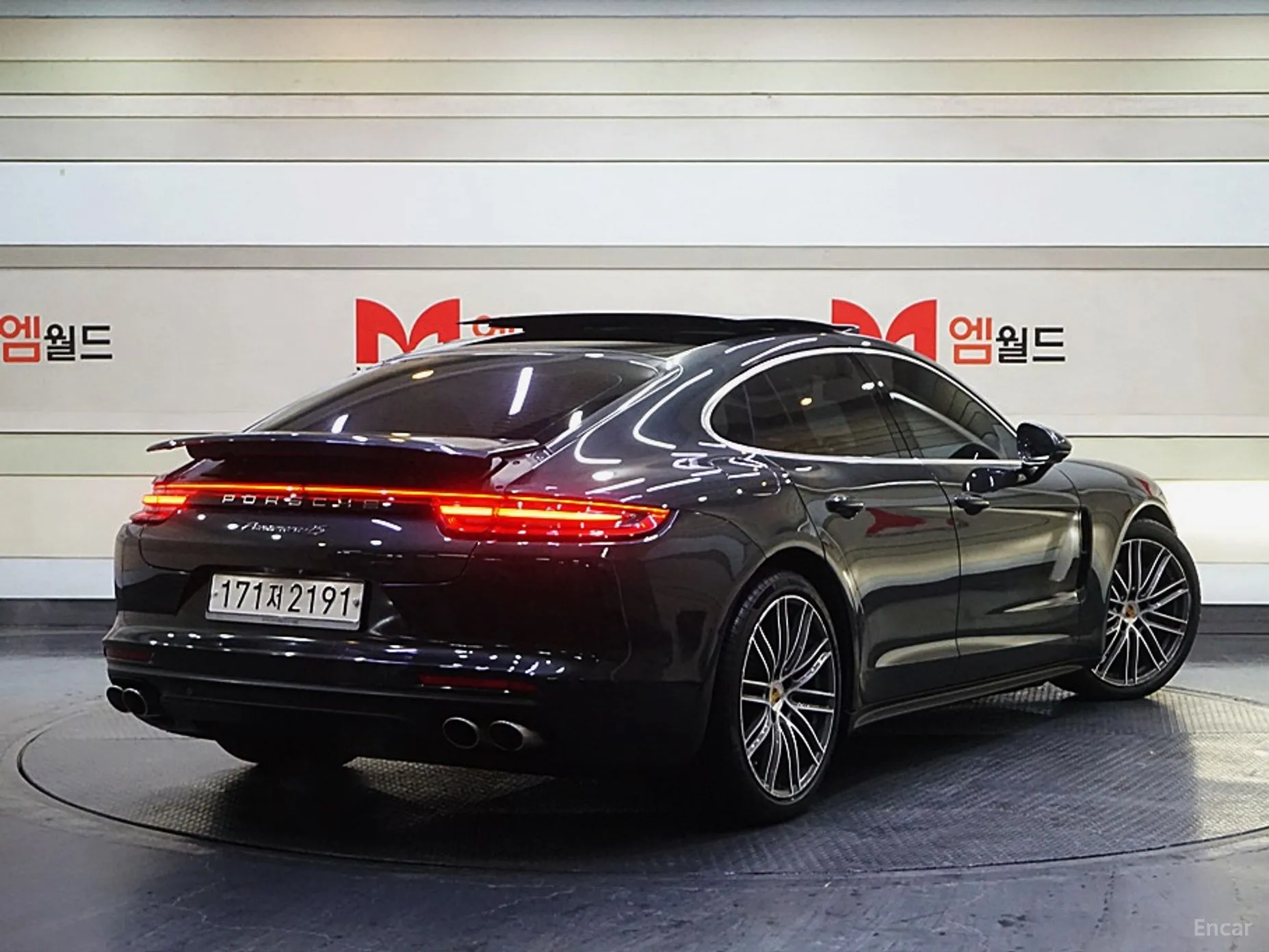 Porsche Panamera (971) превью 3