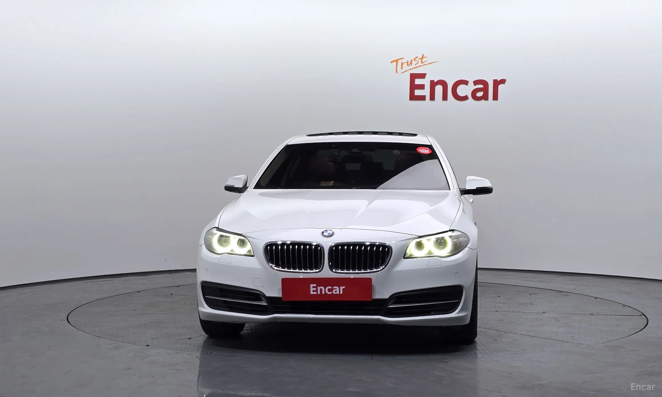 BMW 5 Series (F10) превью 2