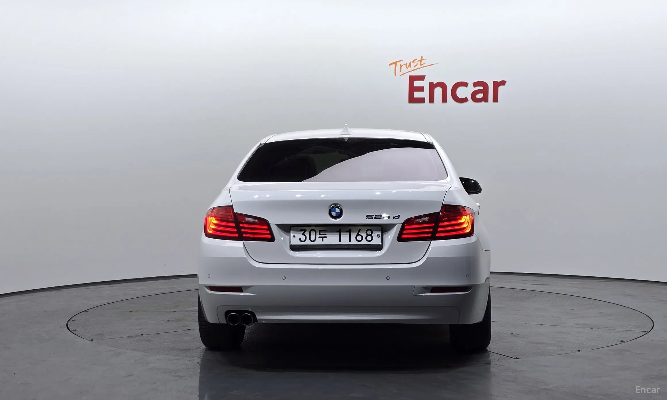 BMW 5 Series (F10) превью 3