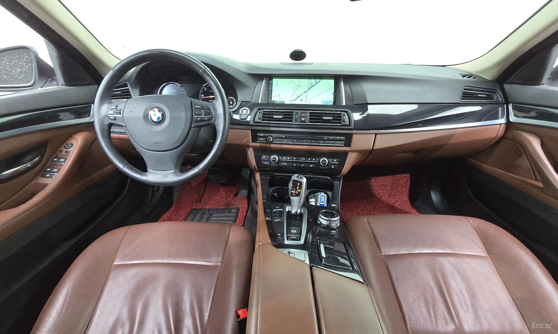 BMW 5 Series (F10) превью 4