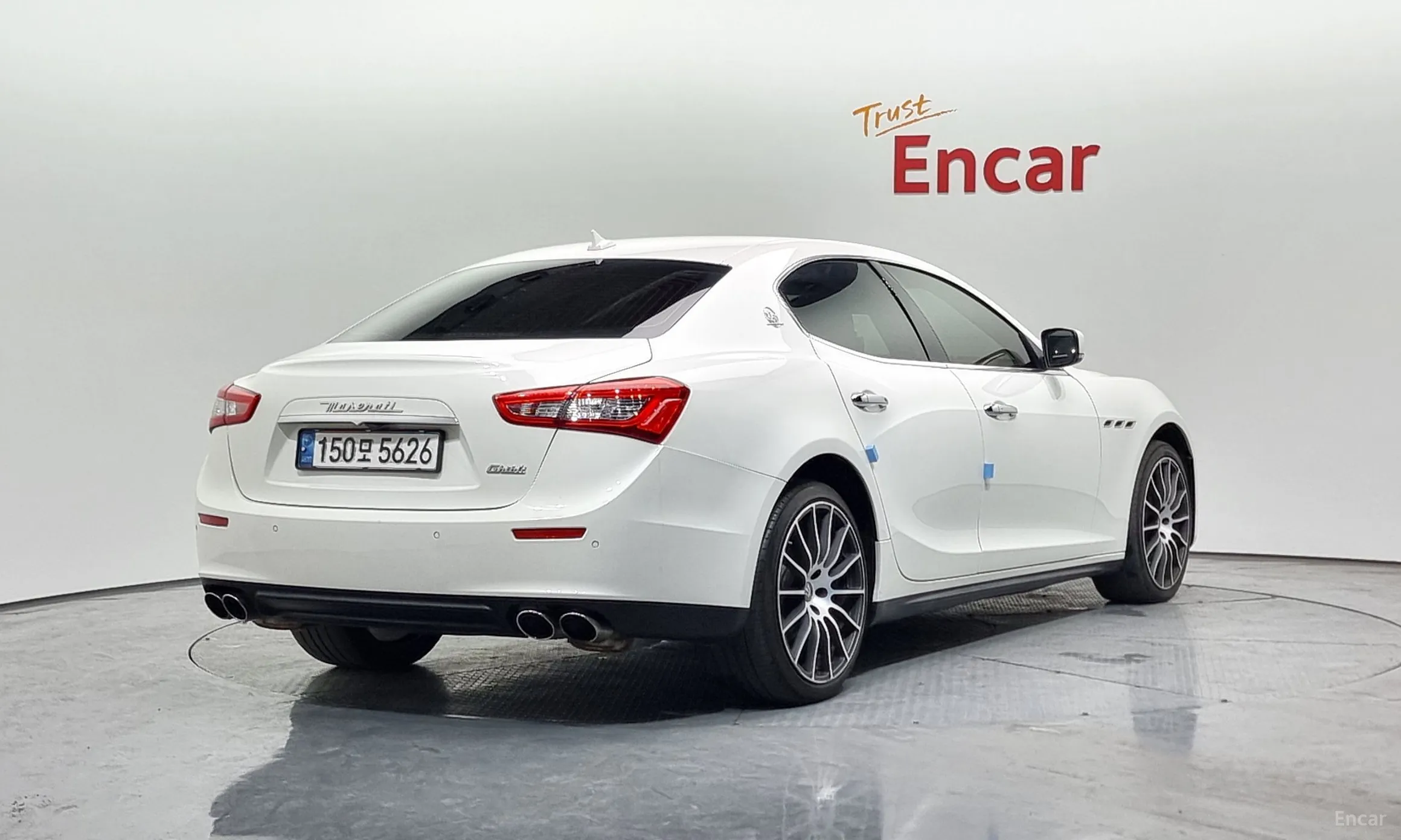 Maserati Ghibli превью 2