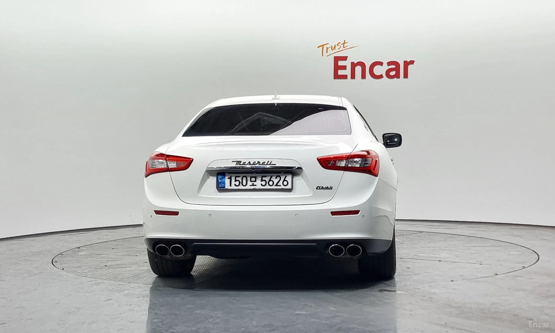 Maserati Ghibli превью 4