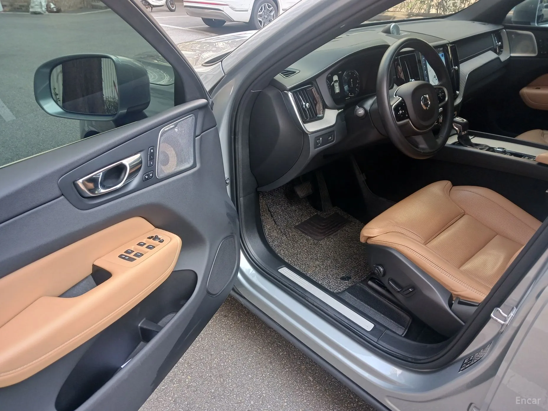 Volvo XC60 Gen 2 превью 17