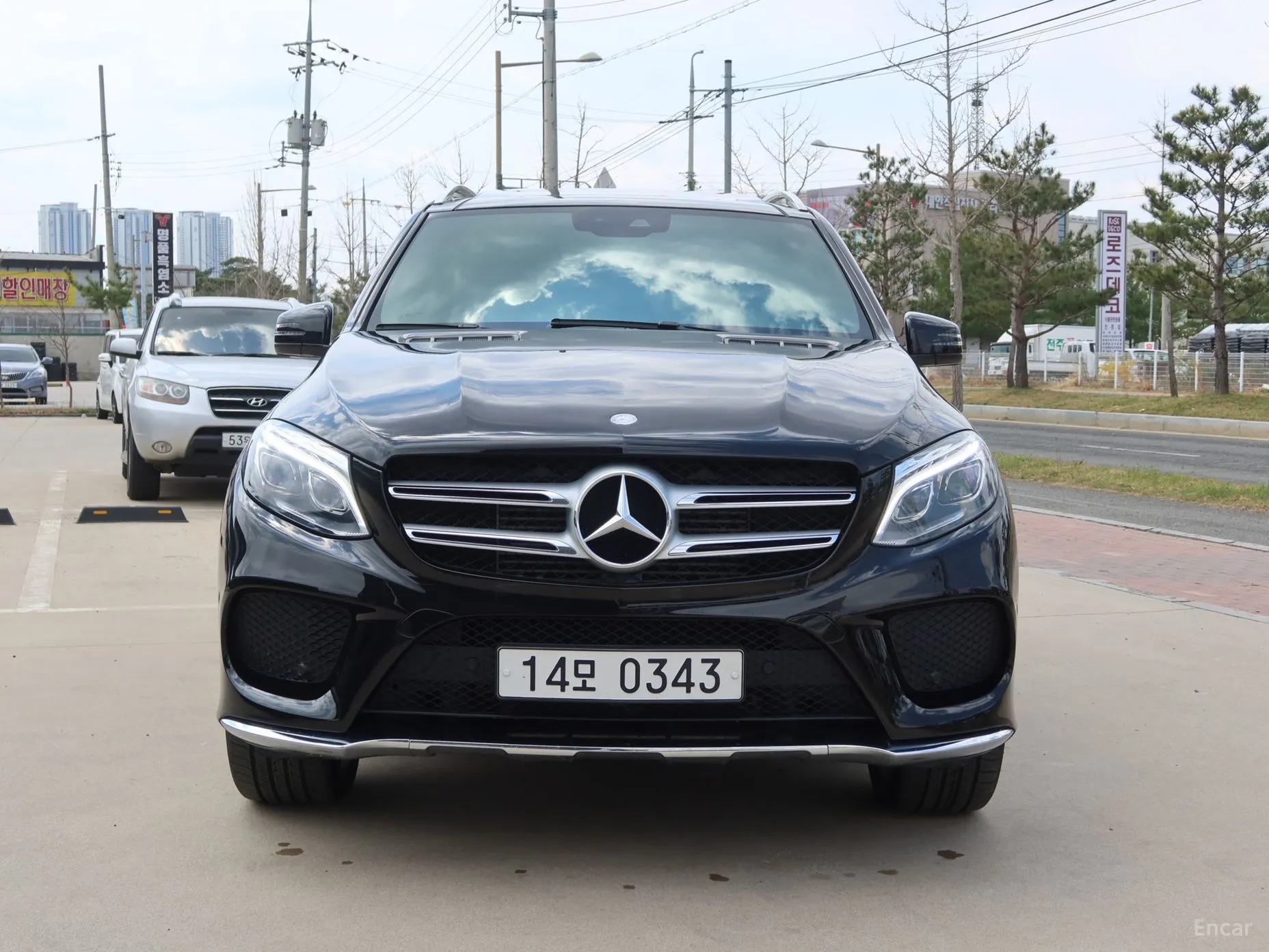 Mercedes Benz GLE-Class W166