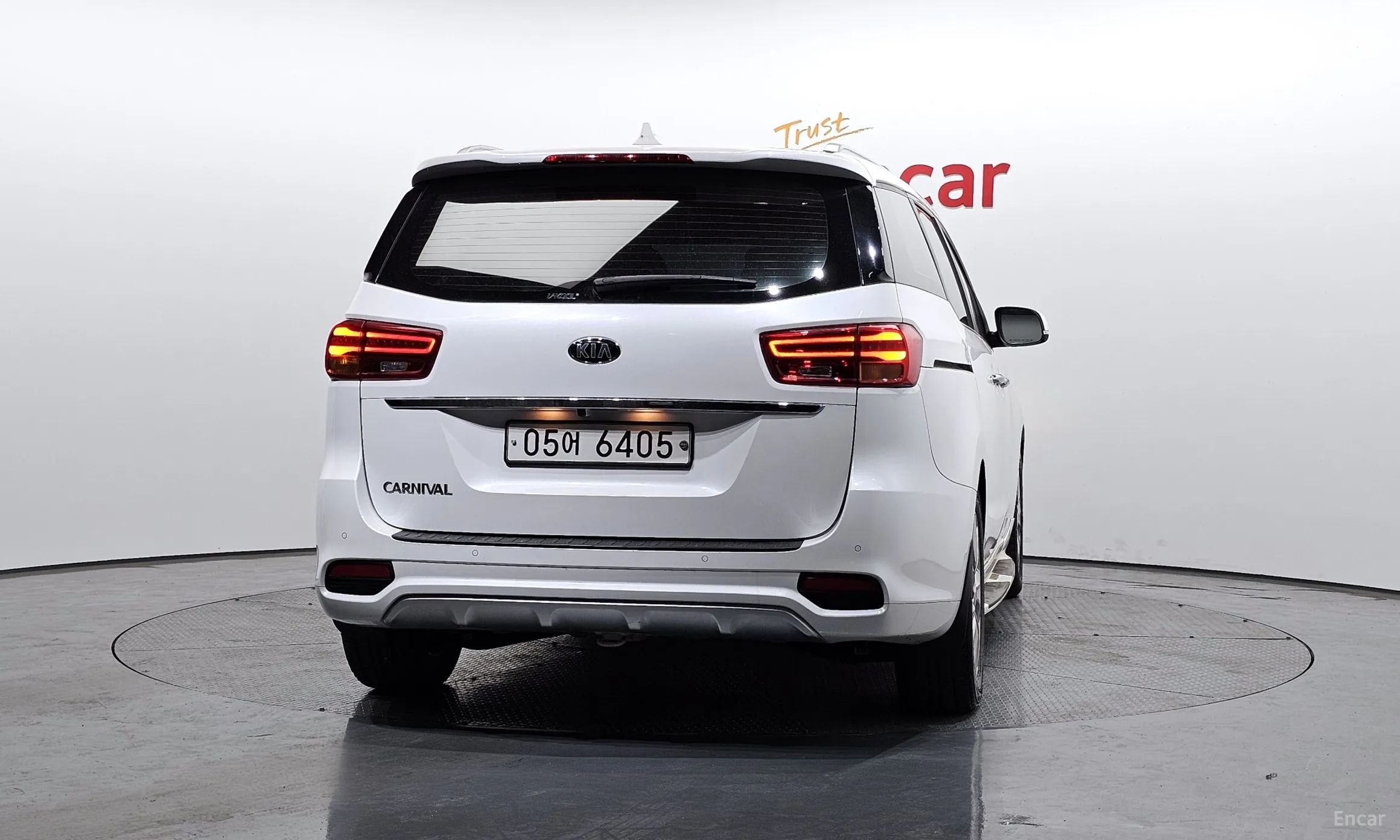 Kia Carnival превью 3