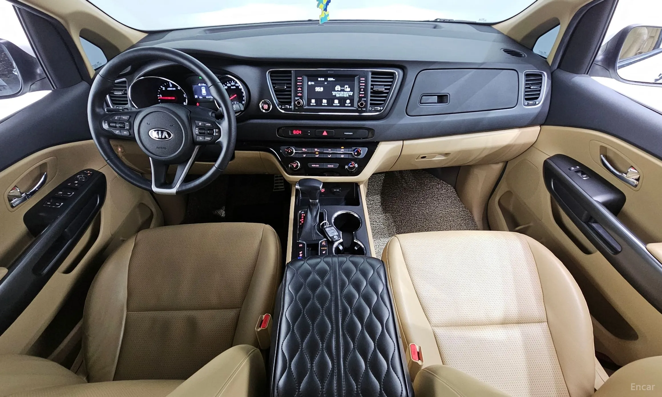 Kia Carnival превью 4