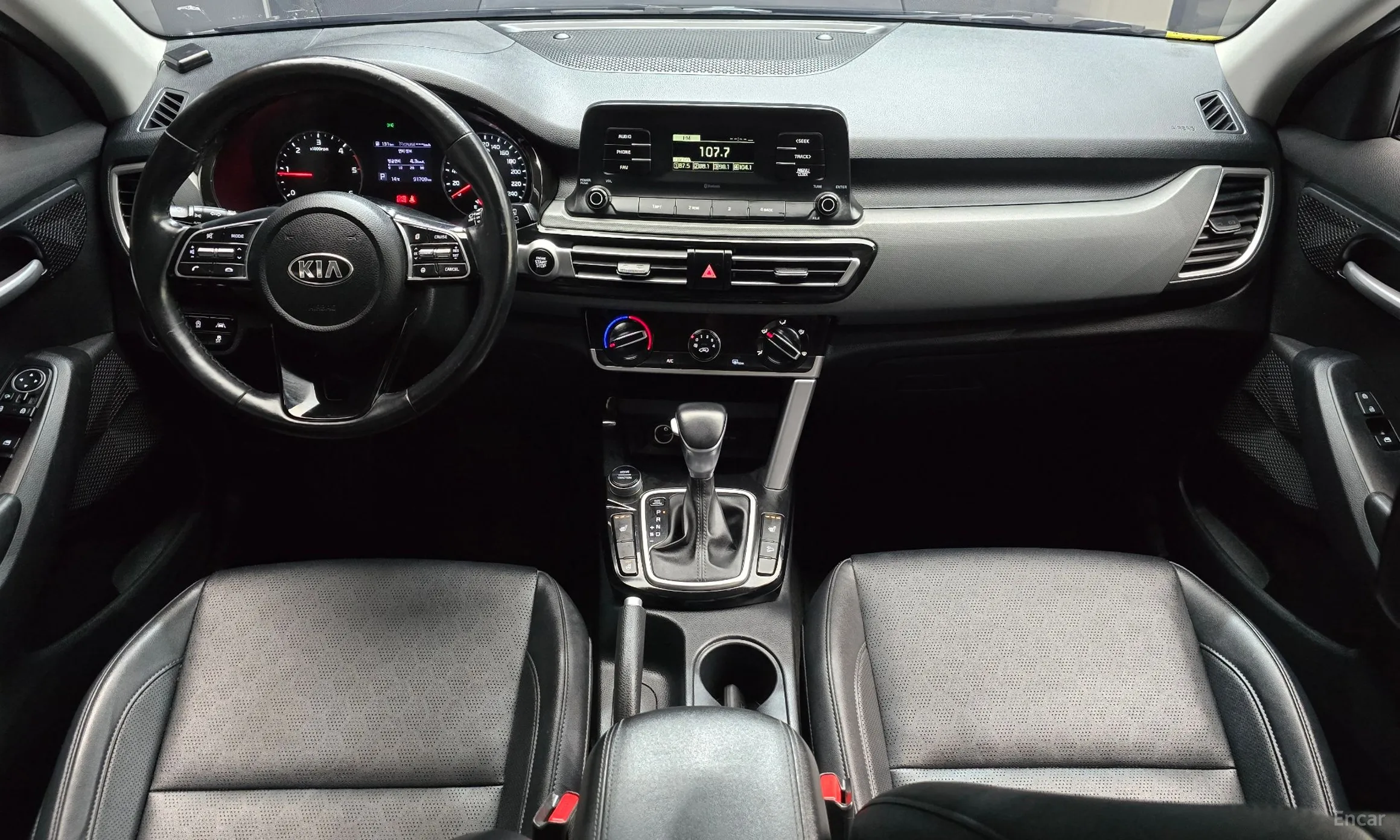 Kia Seltos превью 4
