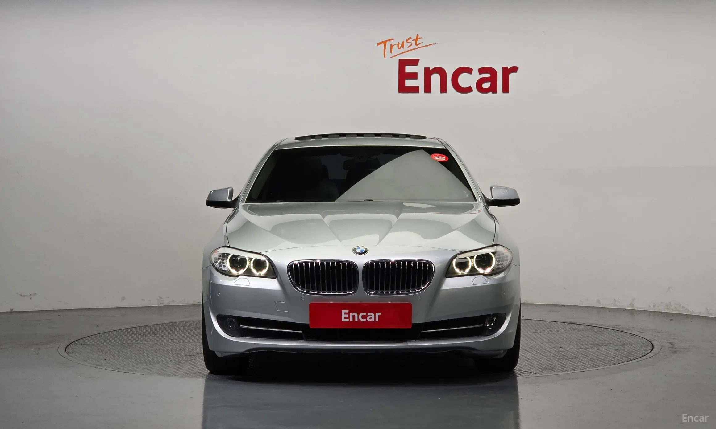 BMW 5 Series (F10) превью 2
