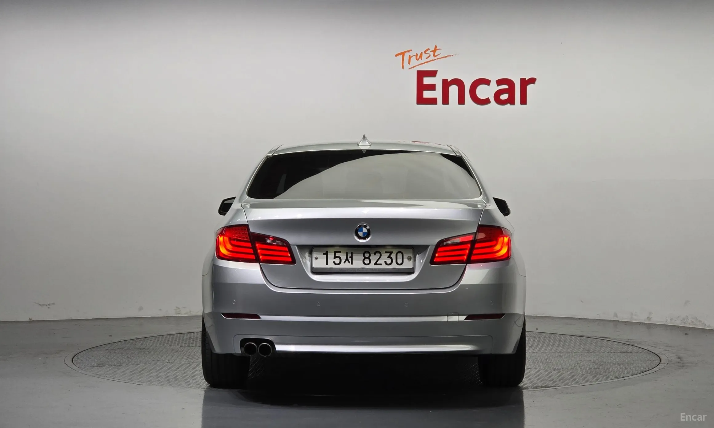 BMW 5 Series (F10) превью 3