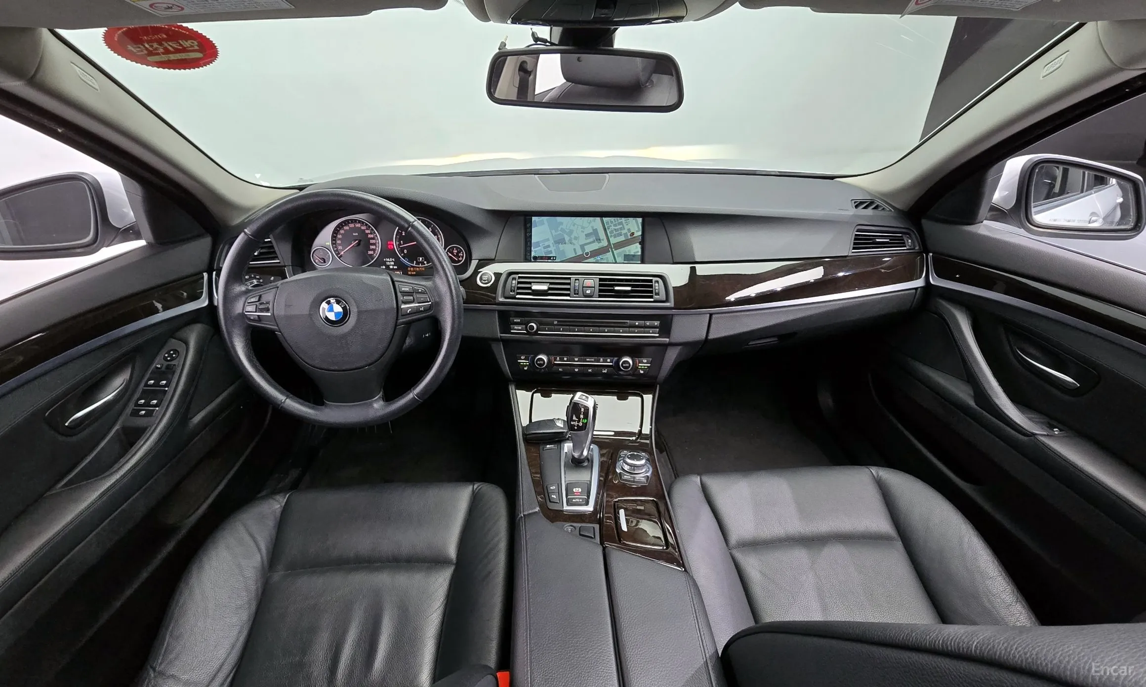 BMW 5 Series (F10) превью 4