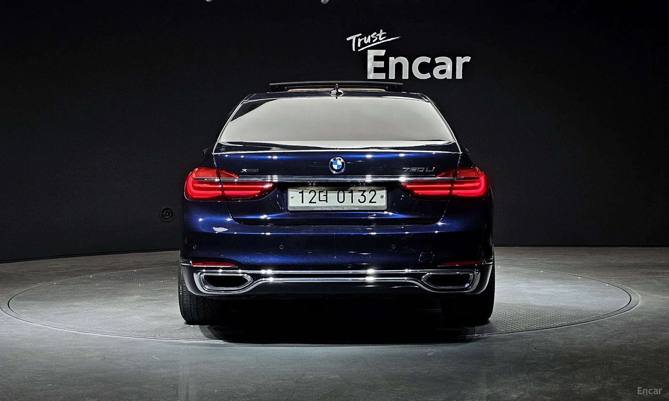BMW 7 Series (F01) превью 3