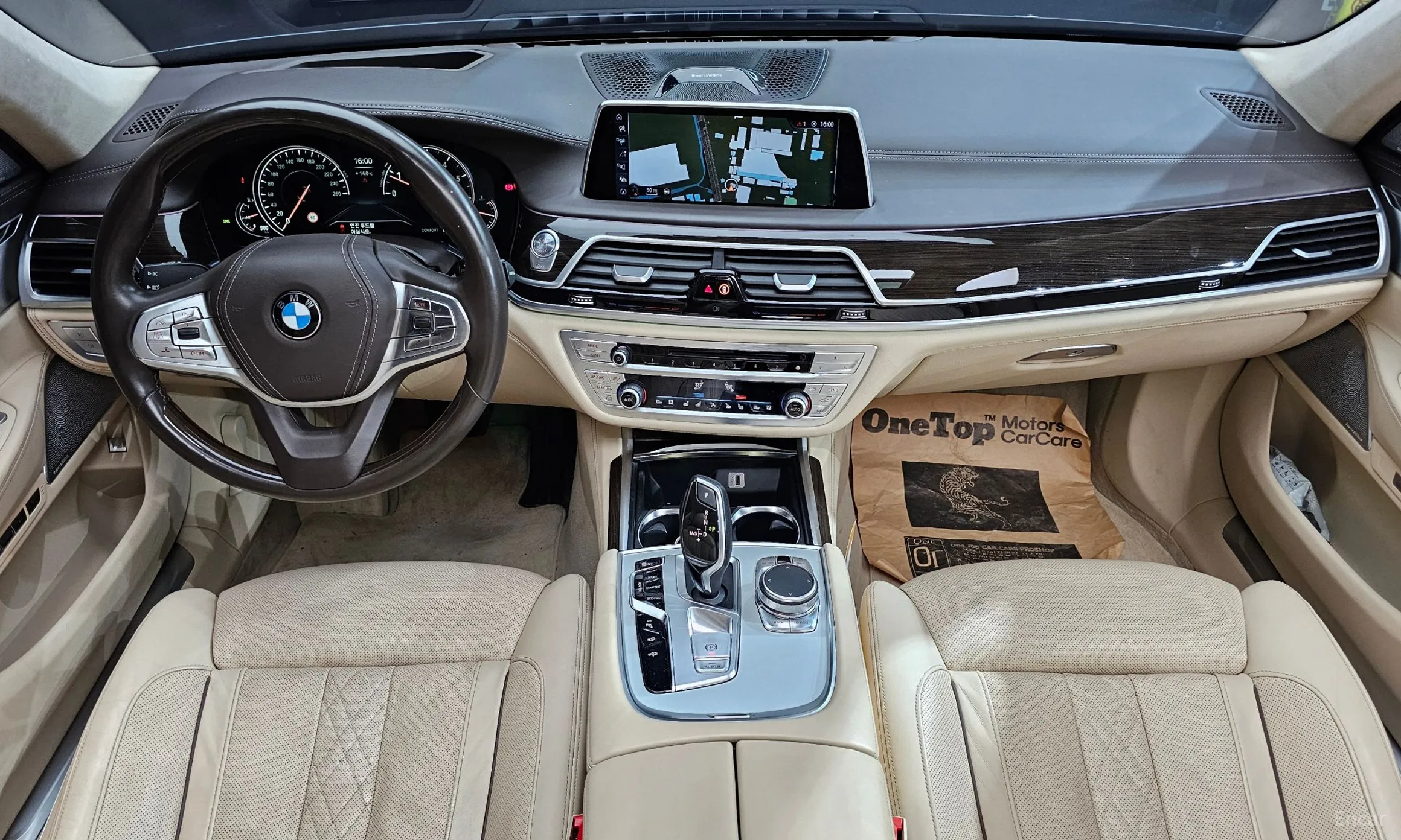 BMW 7 Series (F01) превью 4