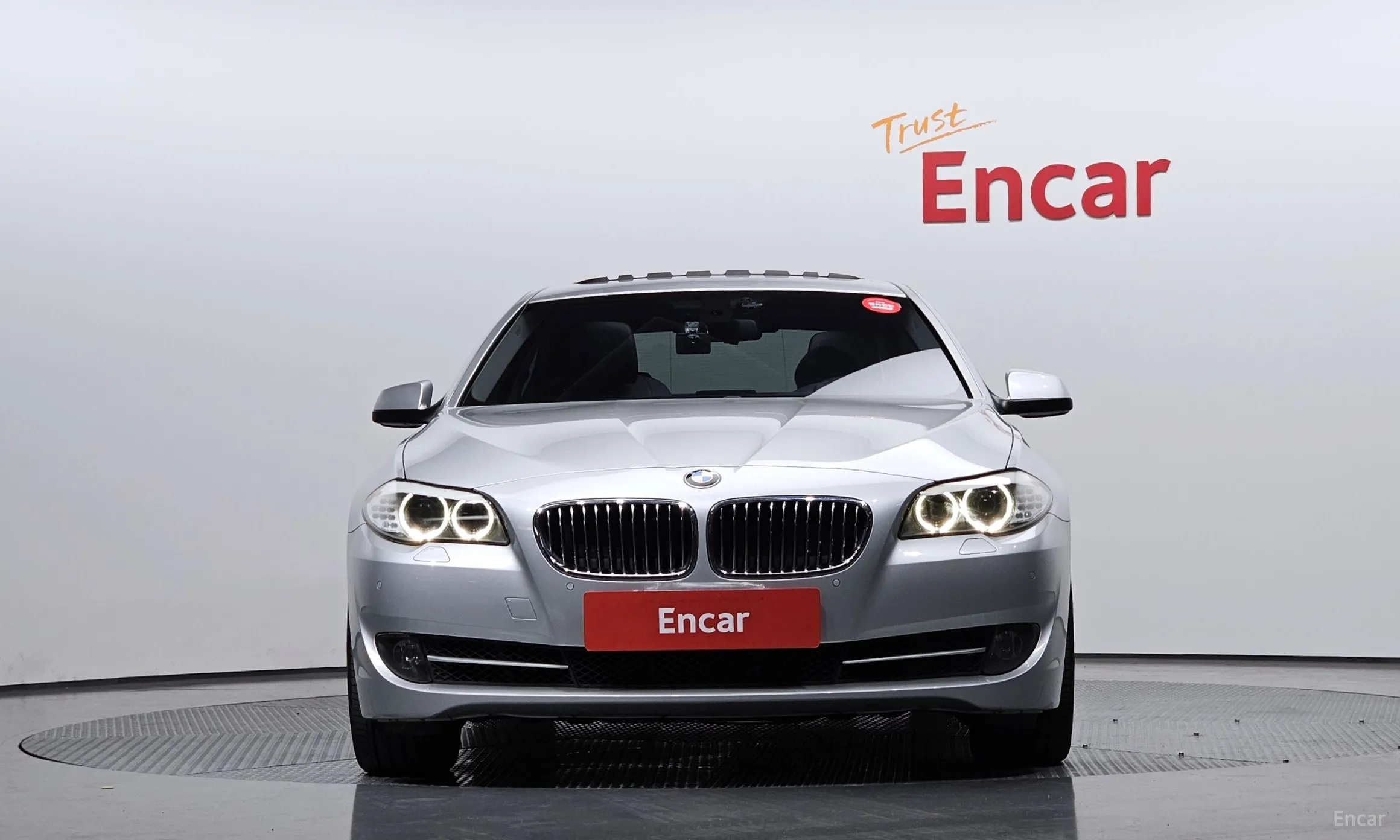 BMW 5 Series (F10) превью 2