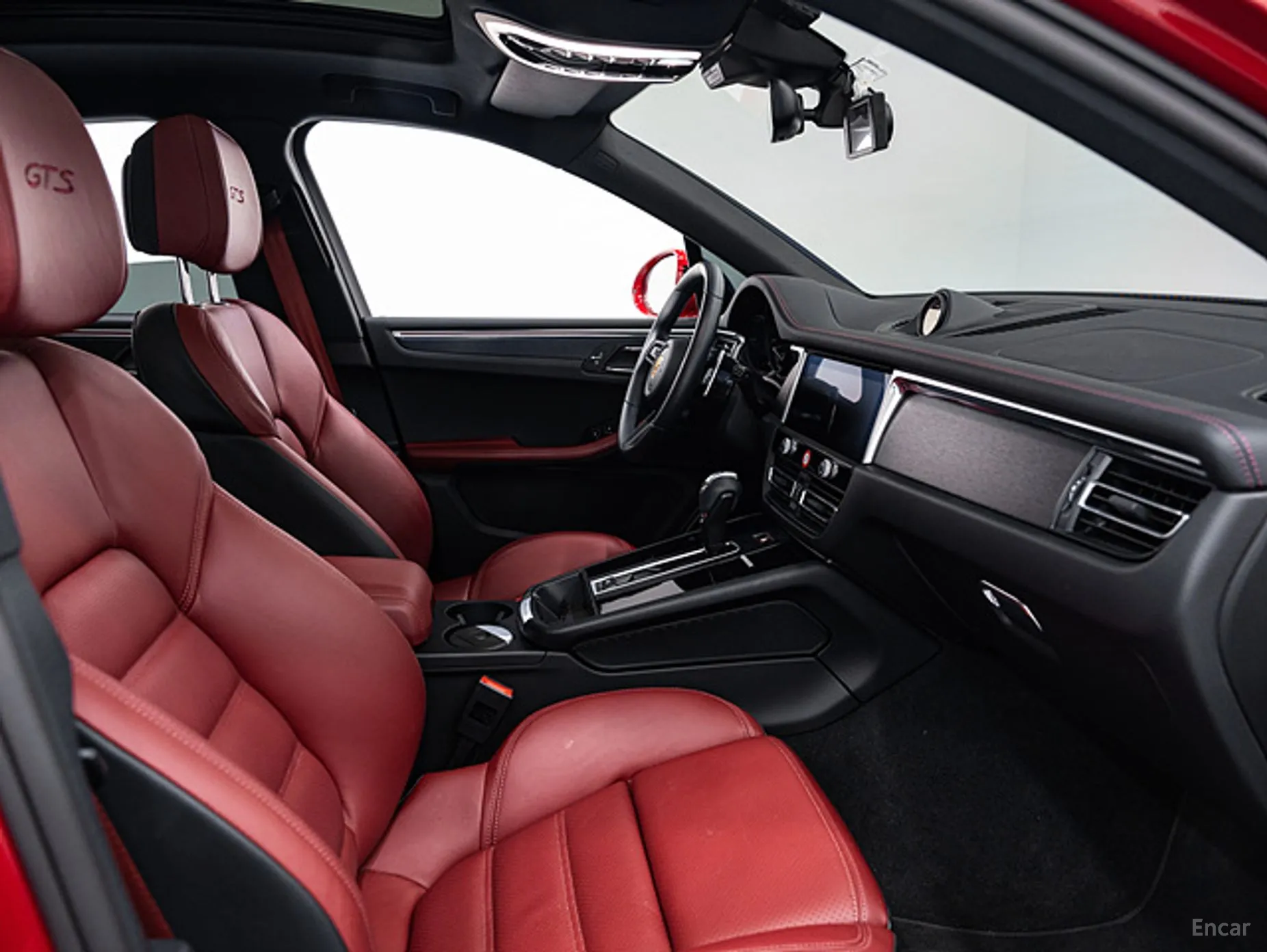 Porsche Macan превью 4