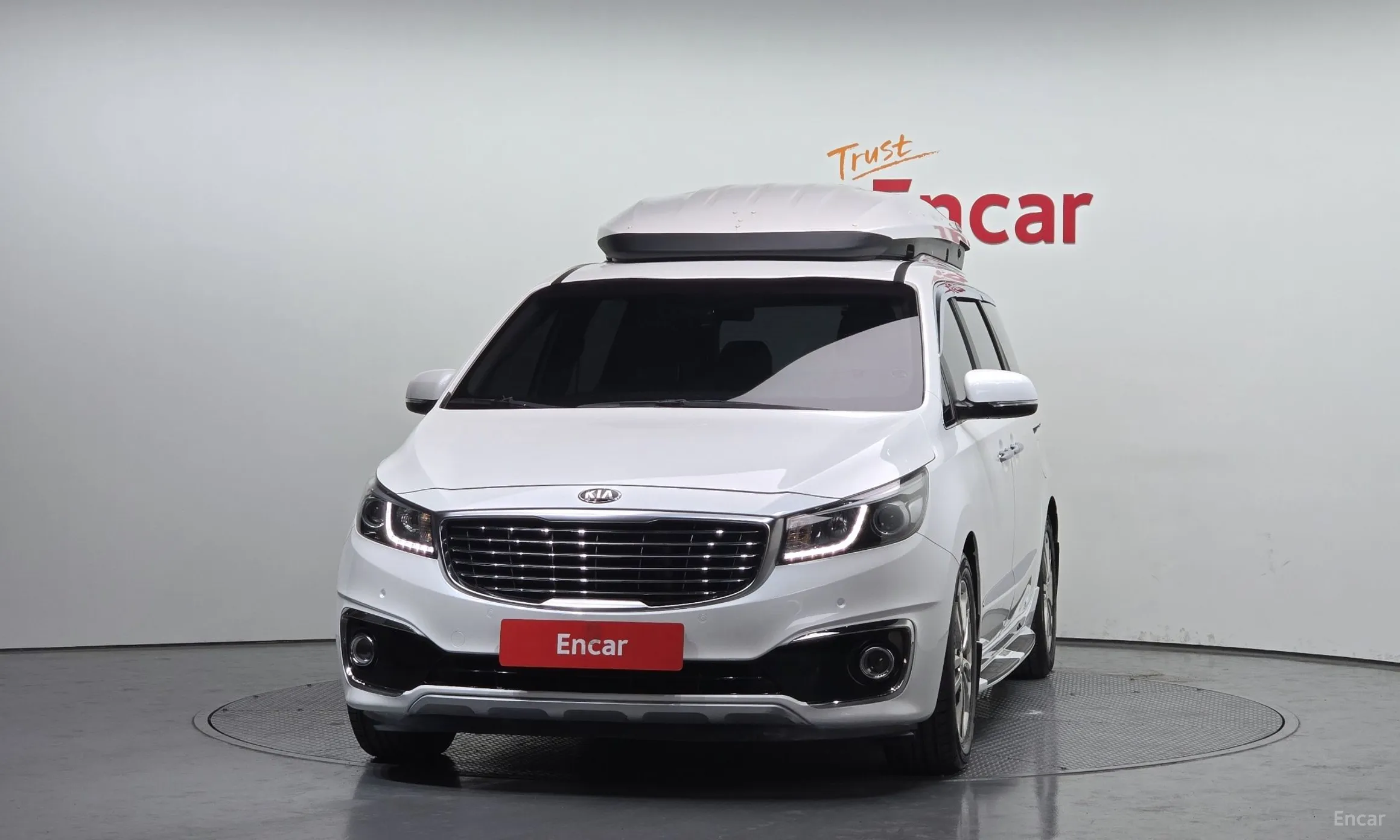 Kia Carnival превью 2