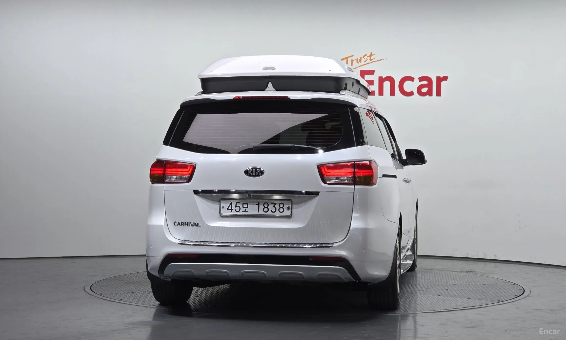 Kia Carnival превью 3