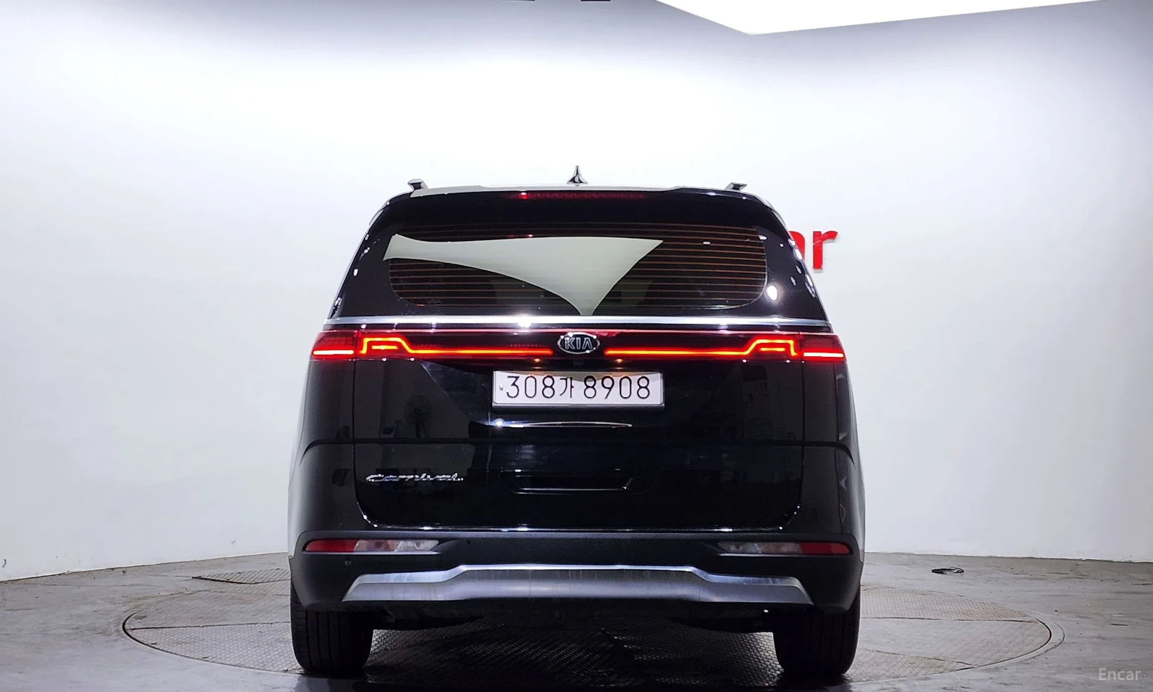 Kia Carnival Gen 4 превью 3