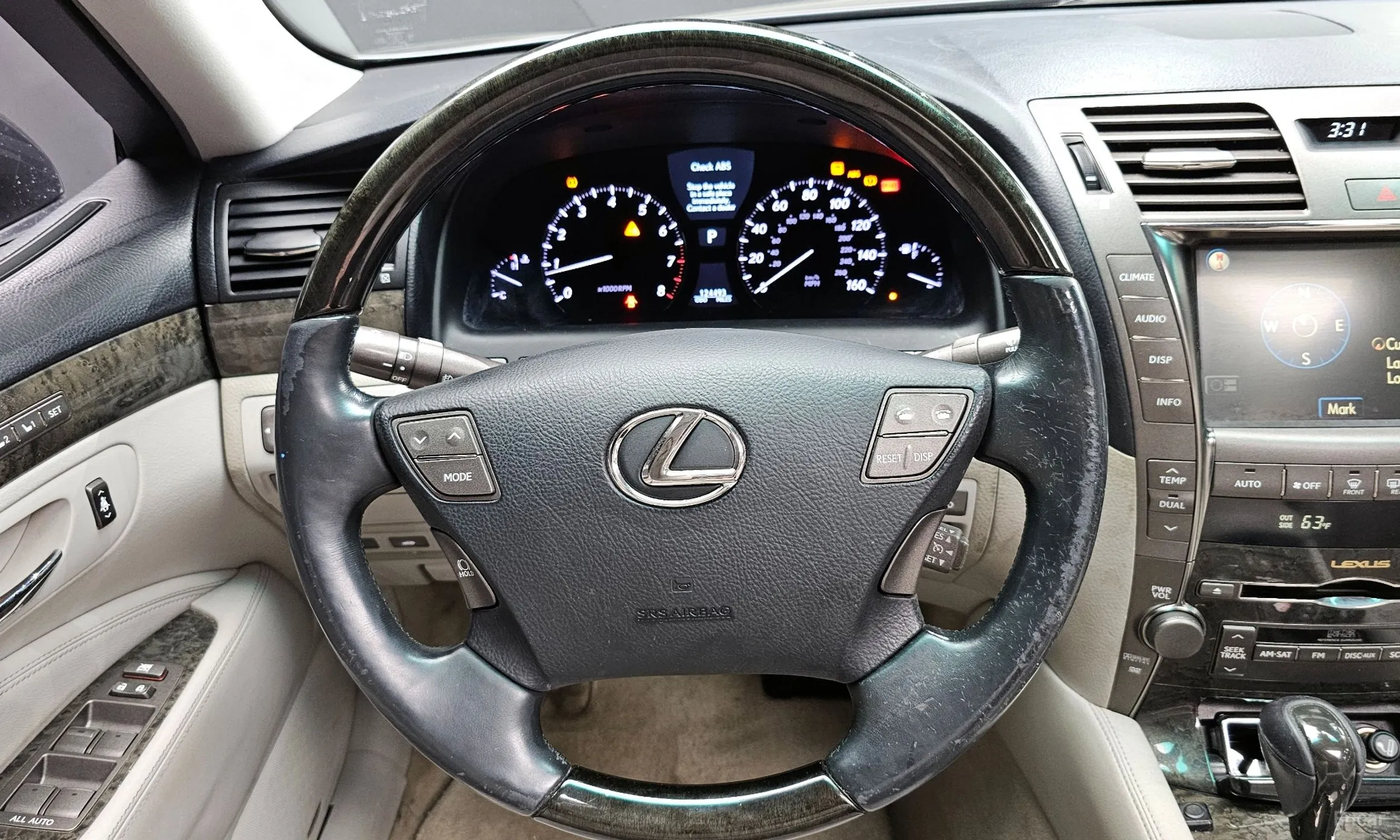 Lexus LS460 превью 13