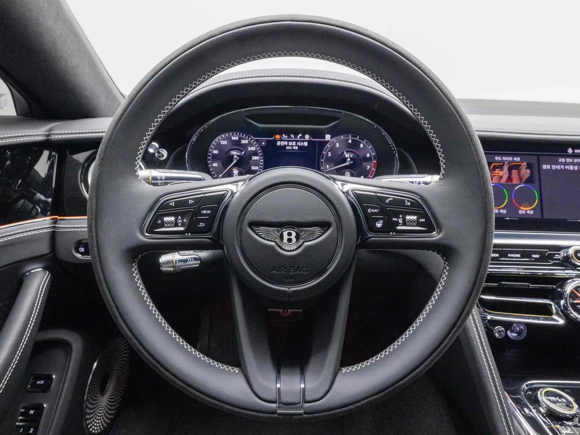 Bentley Flying Spur 3rd Generation превью 20