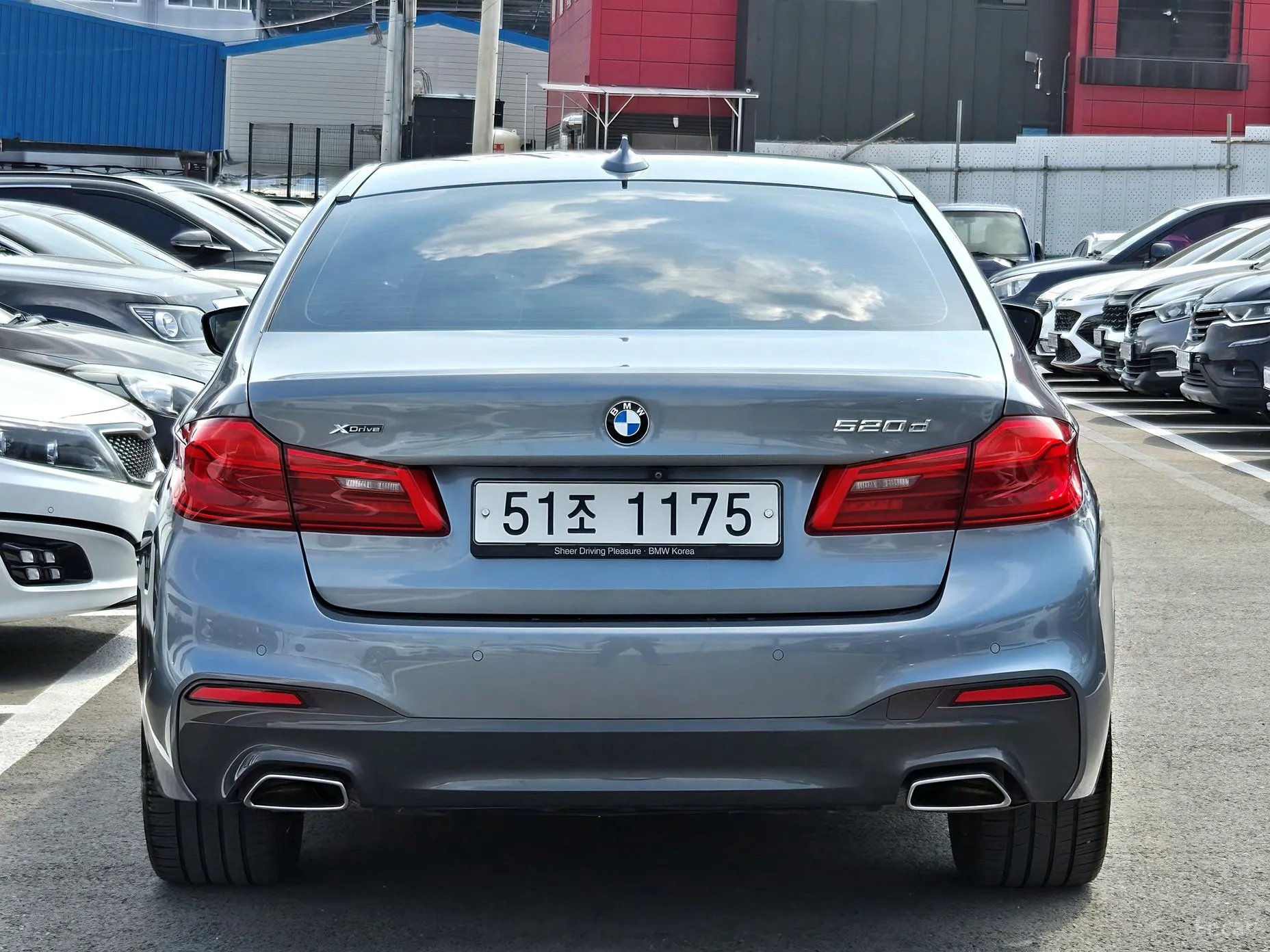 BMW 5 Series (G30) превью 3
