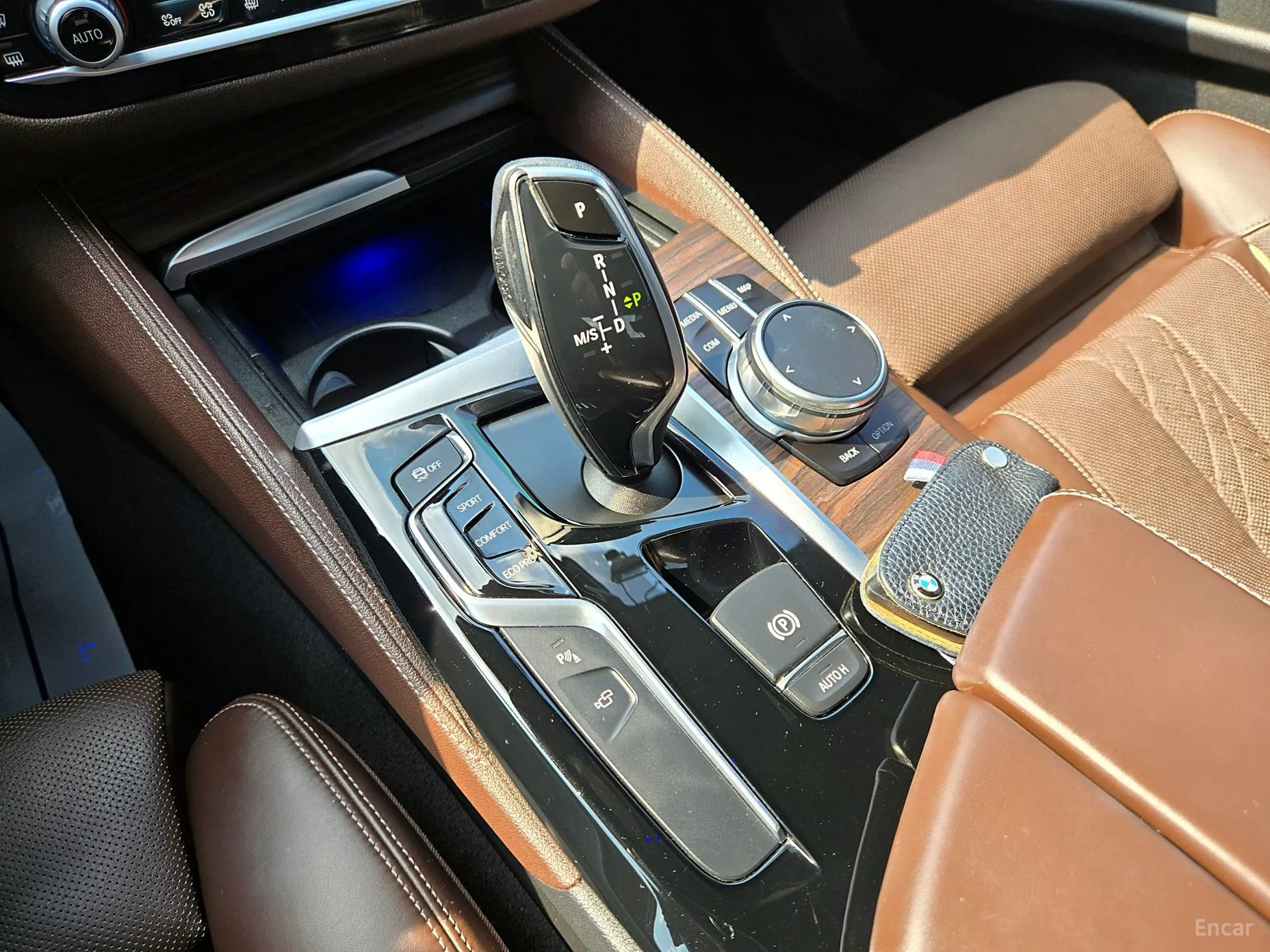 BMW 5 Series (G30) превью 4
