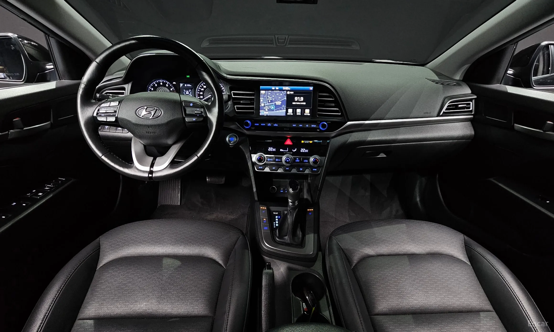 Hyundai Avante AD превью 4