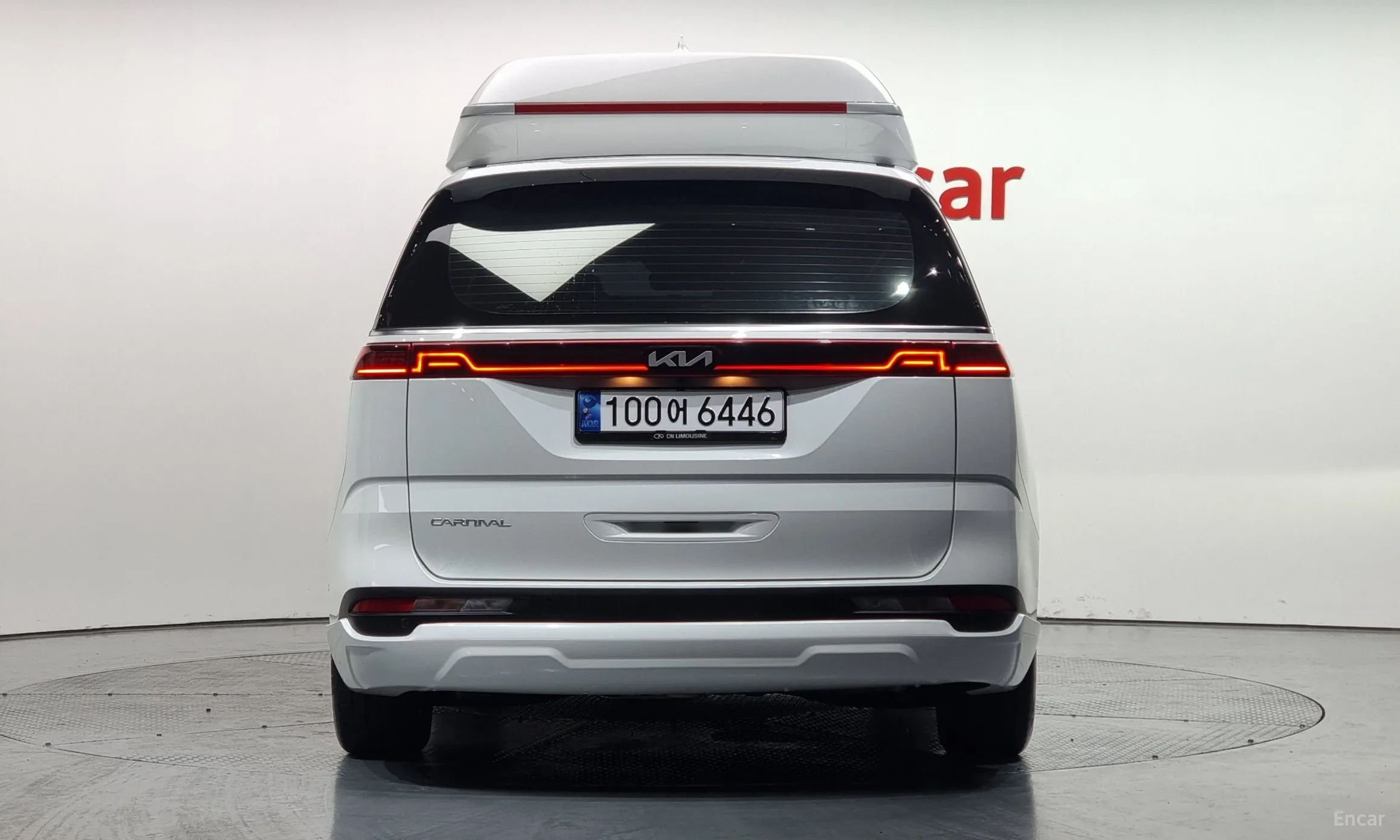 Kia Carnival Gen 4 превью 3