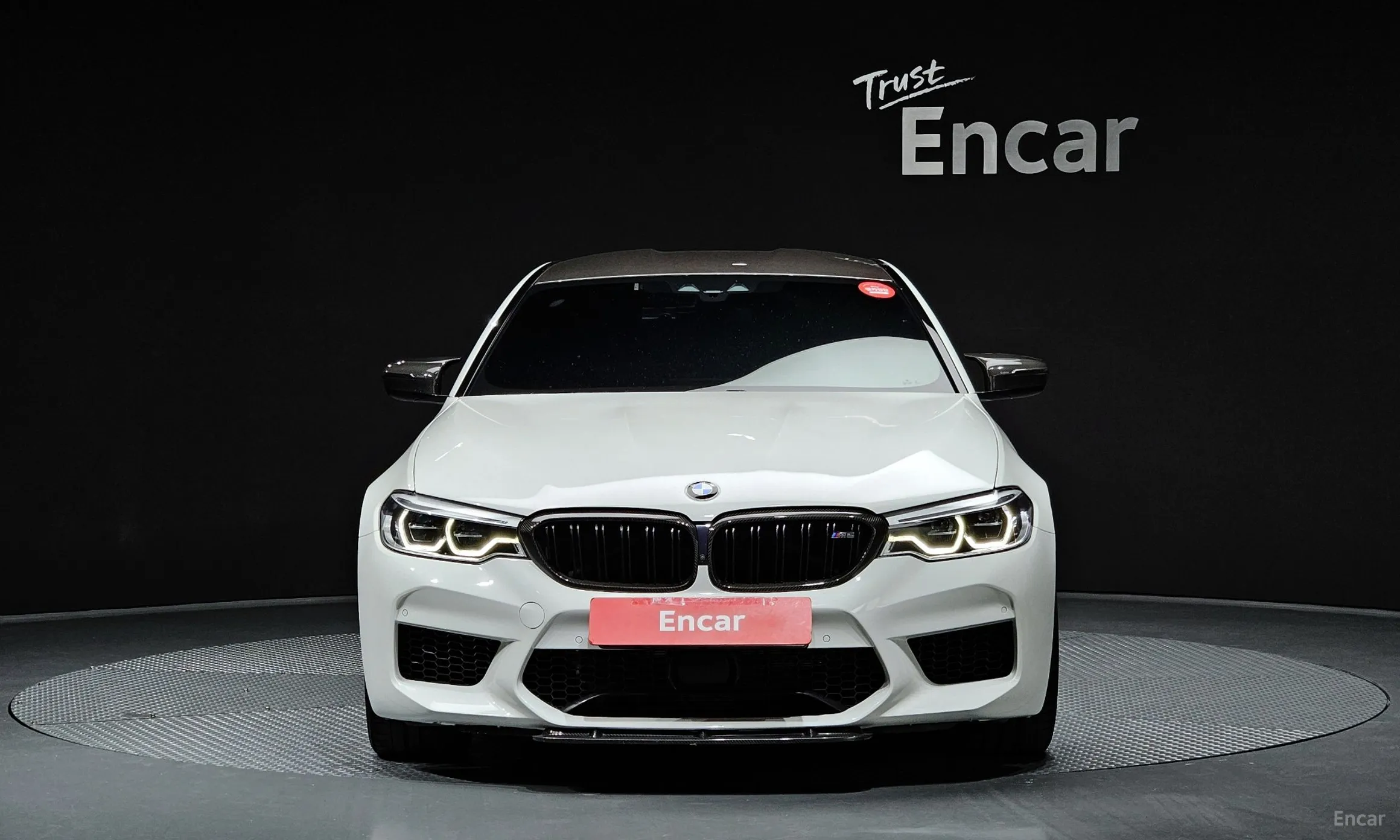 BMW M5 (F90) превью 2